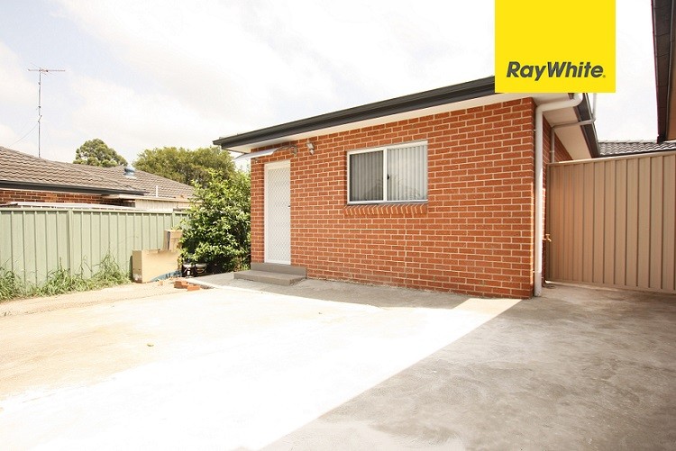 1a Crammond Place, Minto, NSW 2566