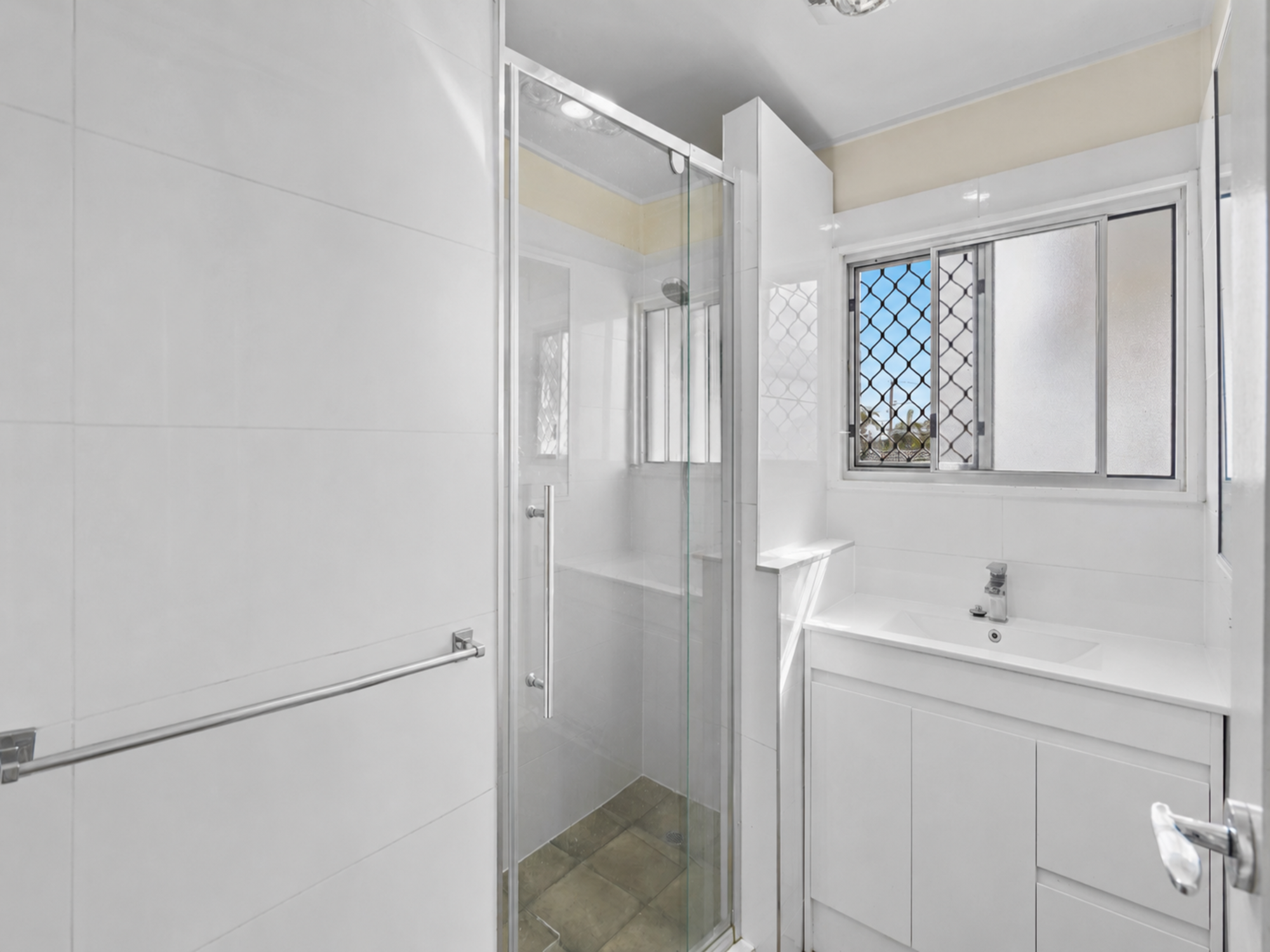 57 Macarthur Crescent — photo 14 of 24