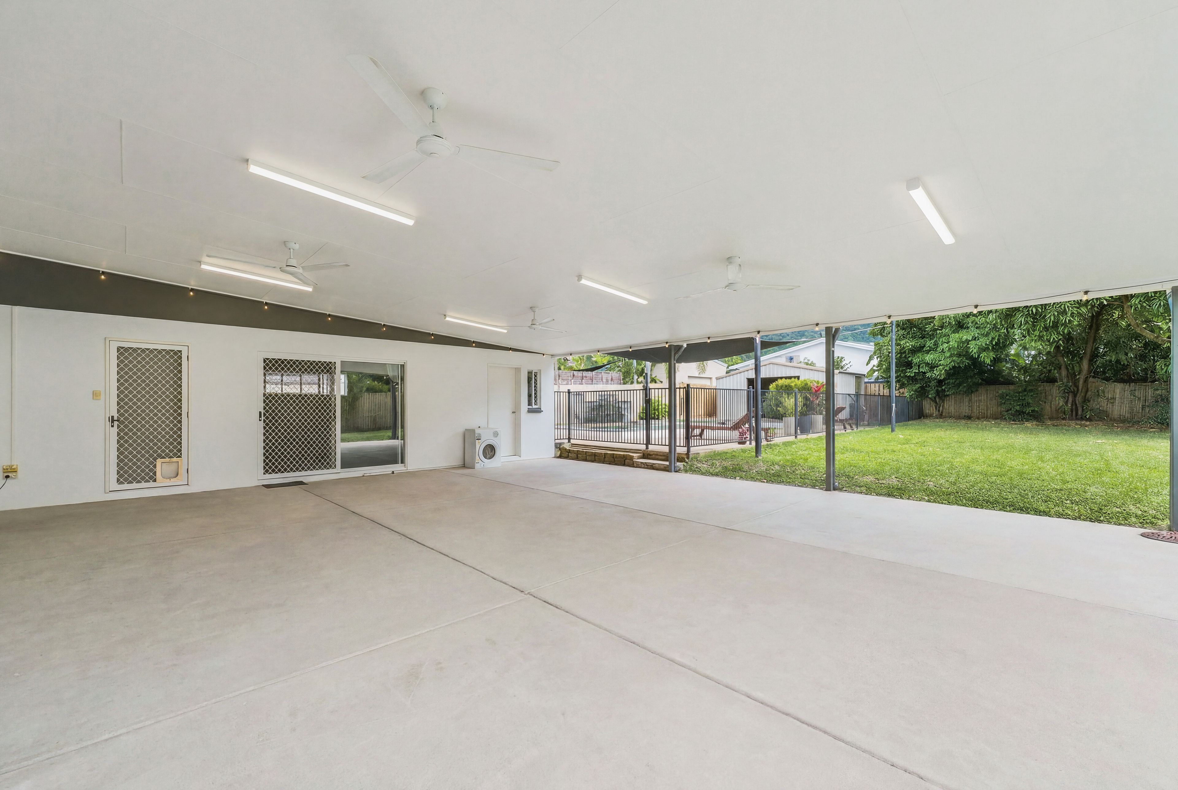 87 Moore Road — photo 11 of 24