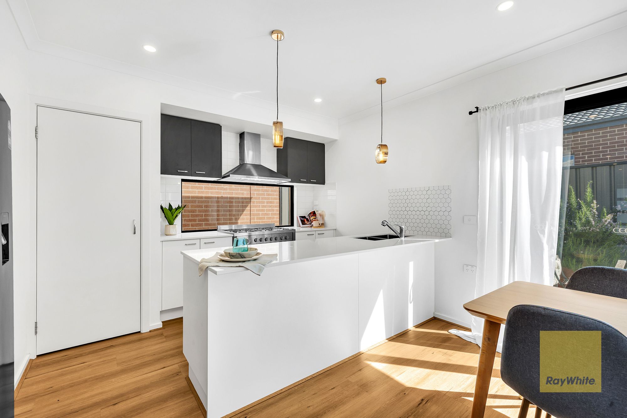 6 Moombill Road — photo 5 of 14