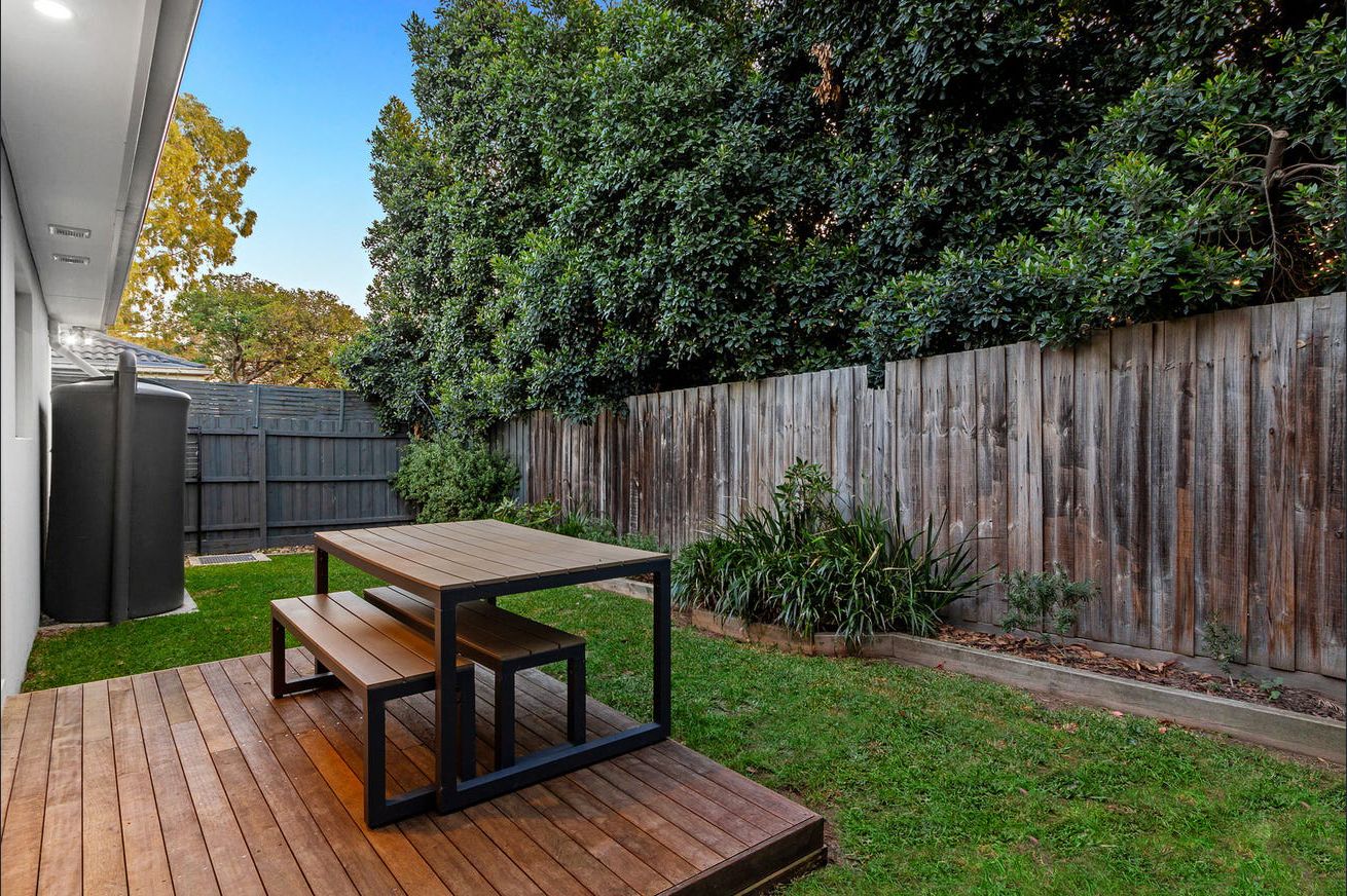 2/33 James Road — photo 9 of 9
