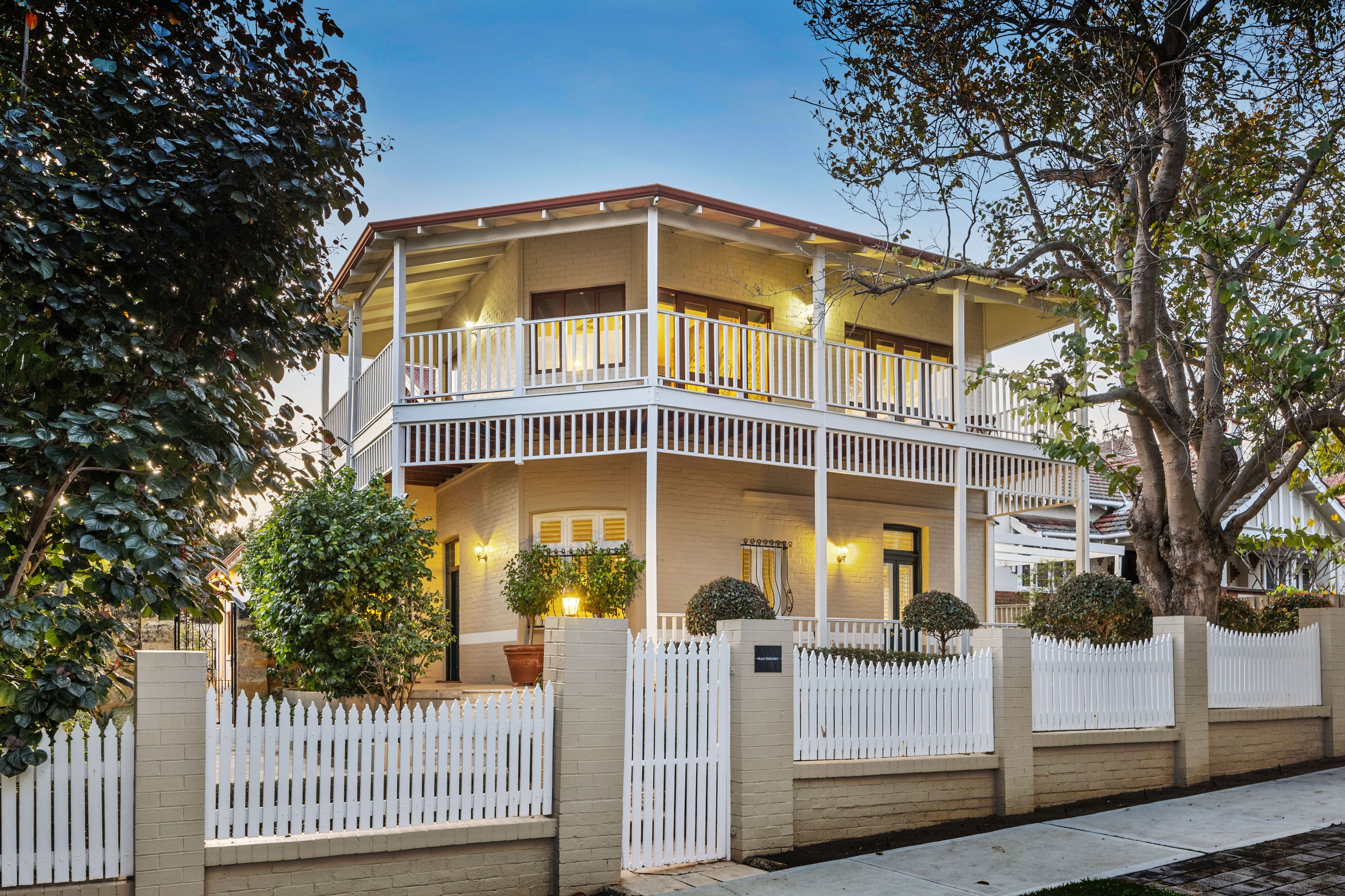 31 Viewway, Nedlands, WA 6009