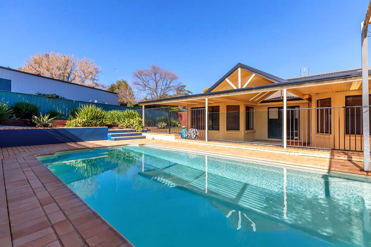 20 Pinehurst Avenue, Dubbo, NSW 2830