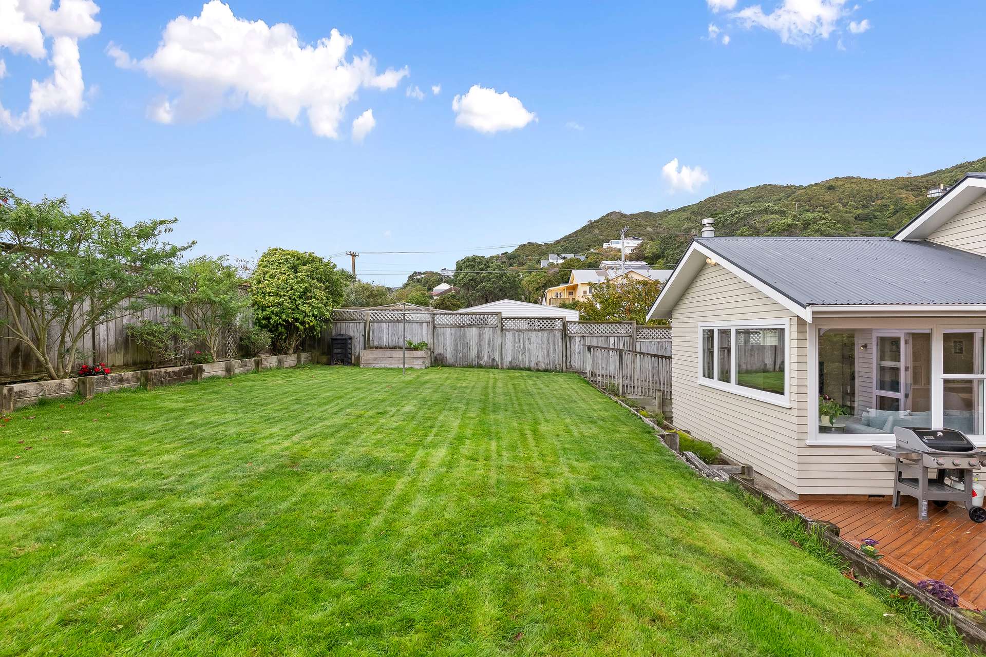 77 Beauchamp Street photo 25