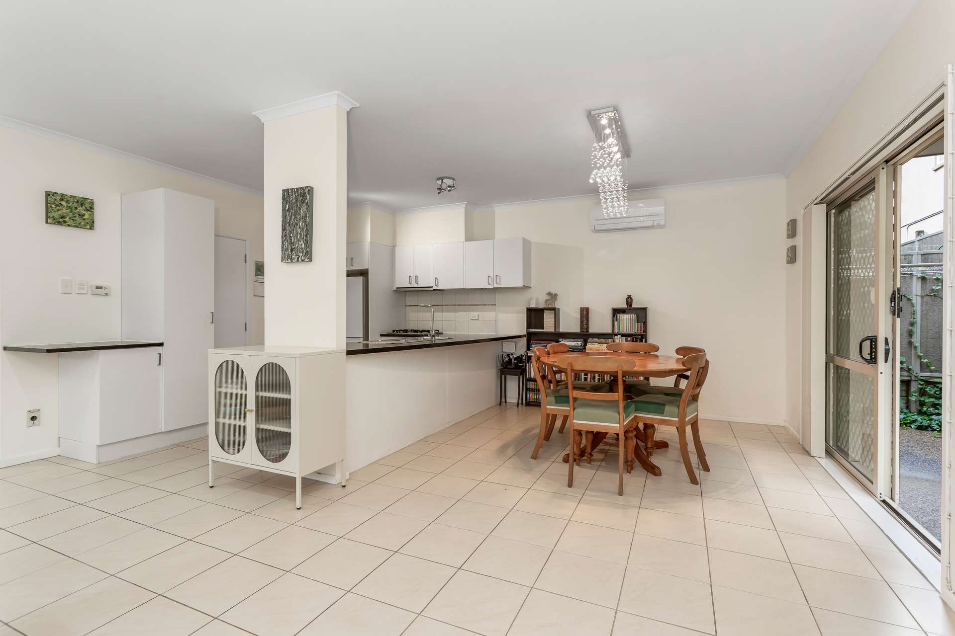91 Nautilus Drive photo 3