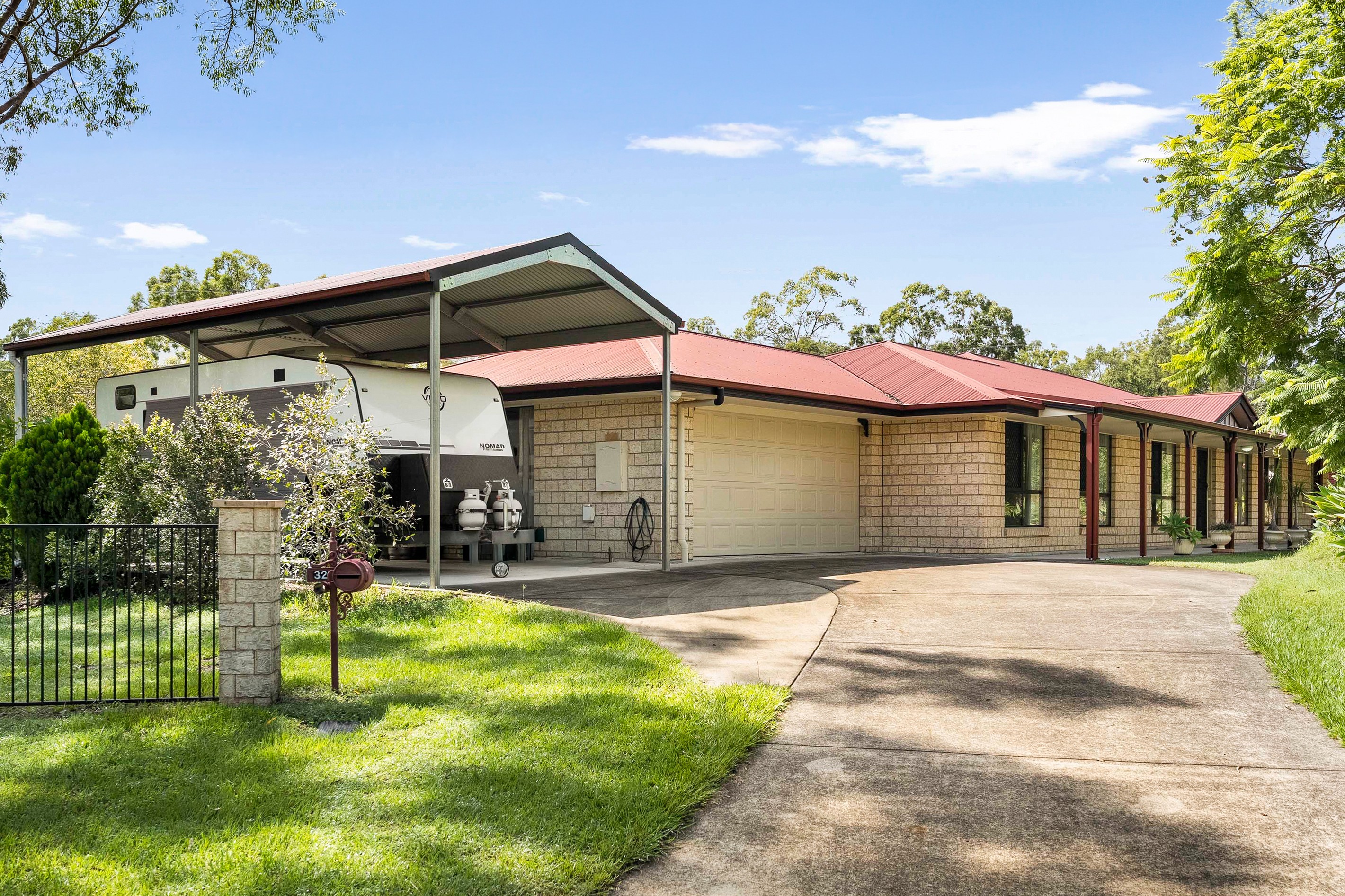 32 Sheepstation Gully Close, Mount Crosby, QLD 4306