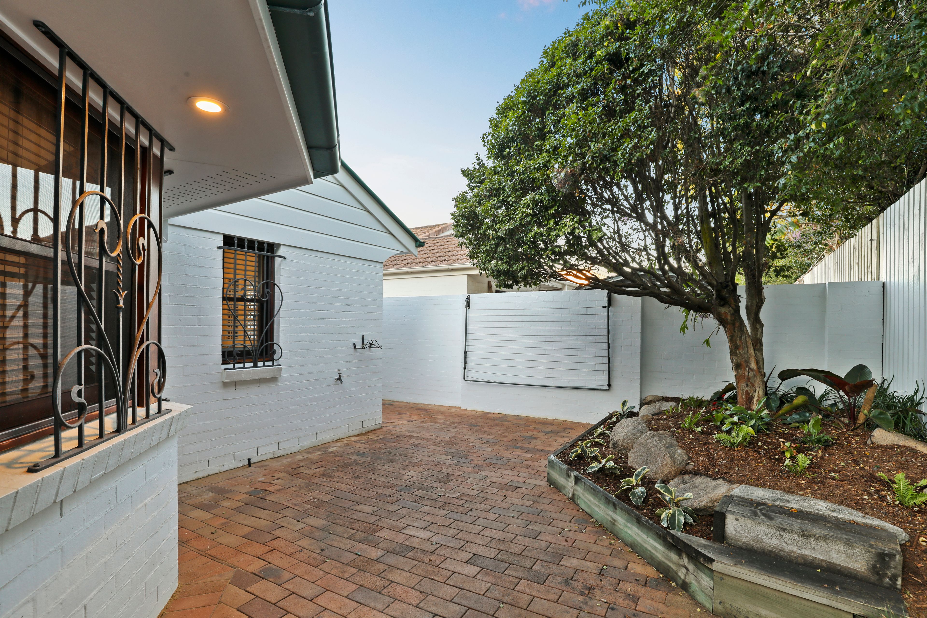 7 Haig Street — photo 17 of 19