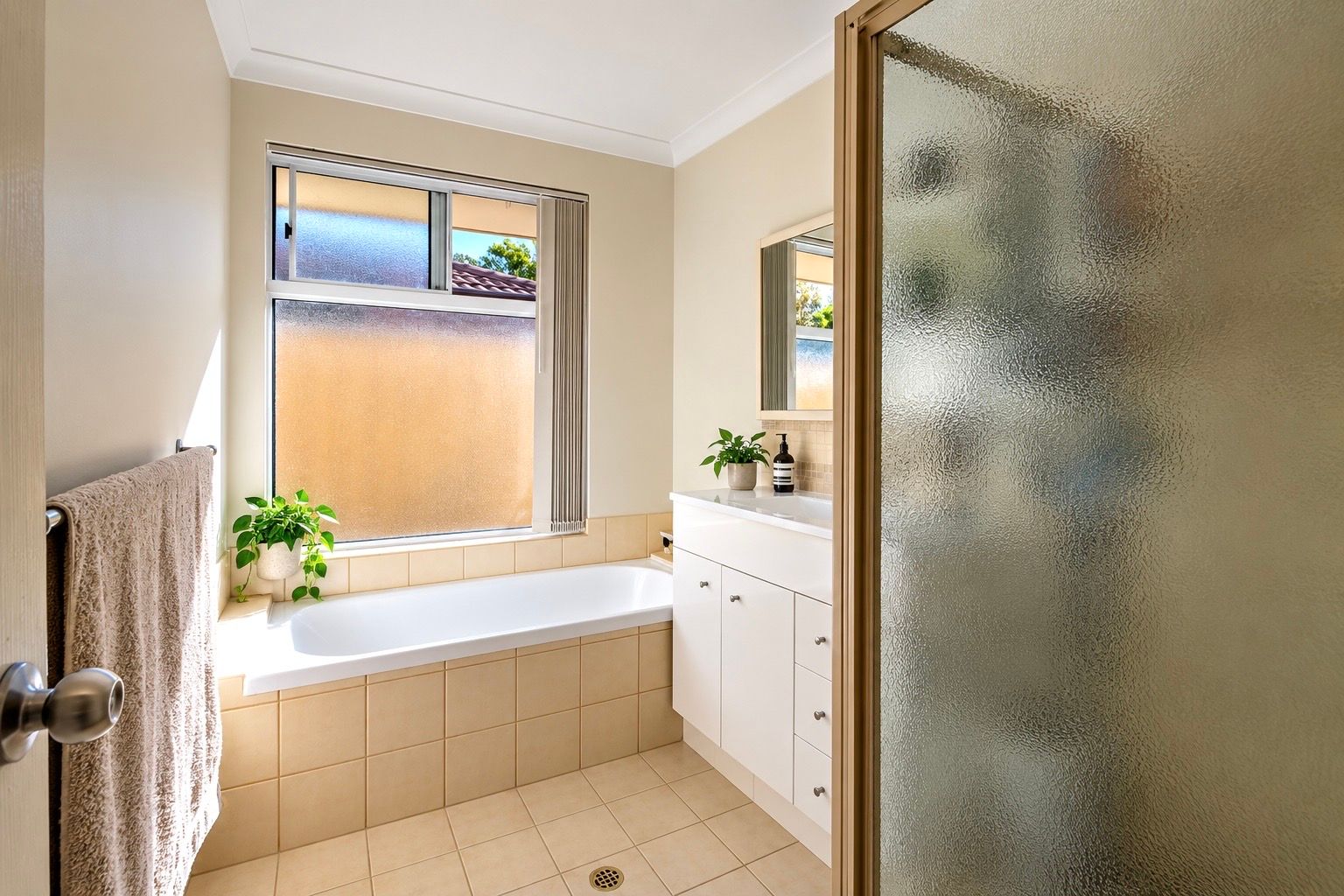 36 Falcon Drive — photo 12 of 18