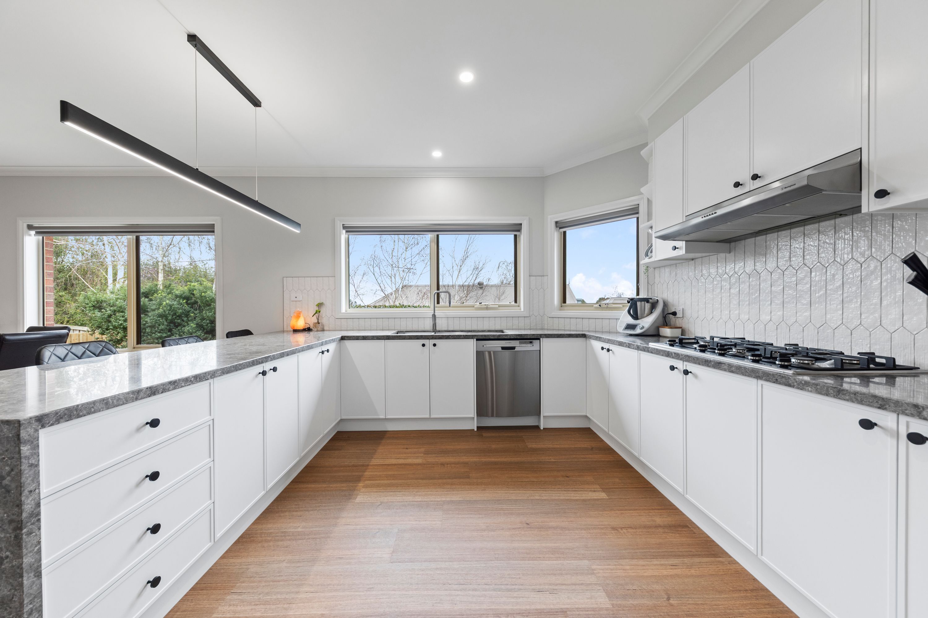 20 Overland Rise — photo 5 of 30