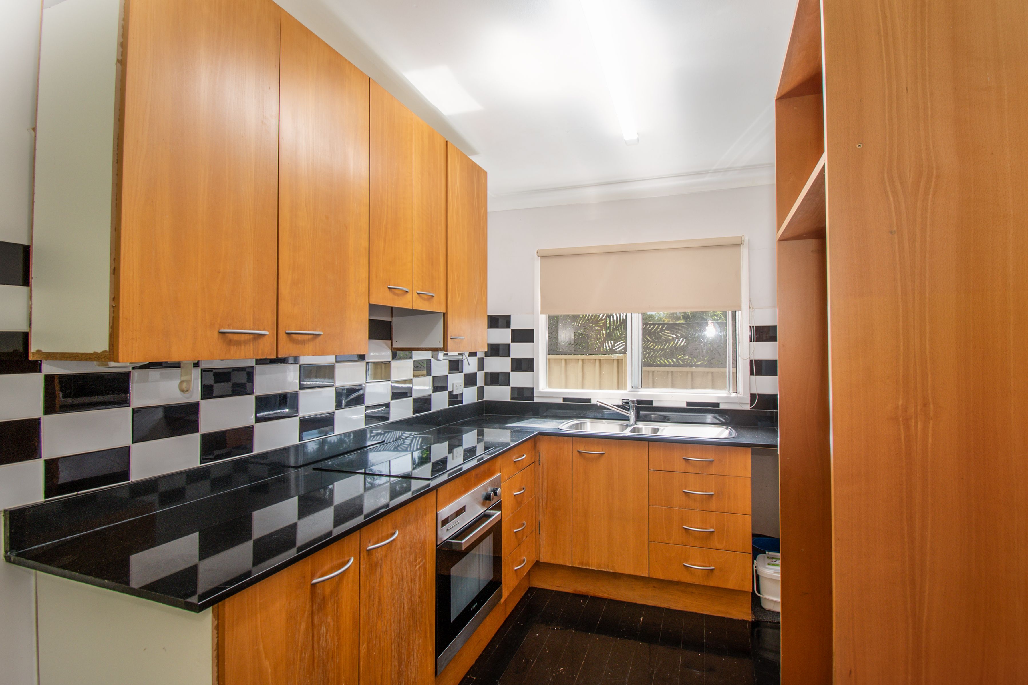 9 Chifley Road — photo 8 of 12