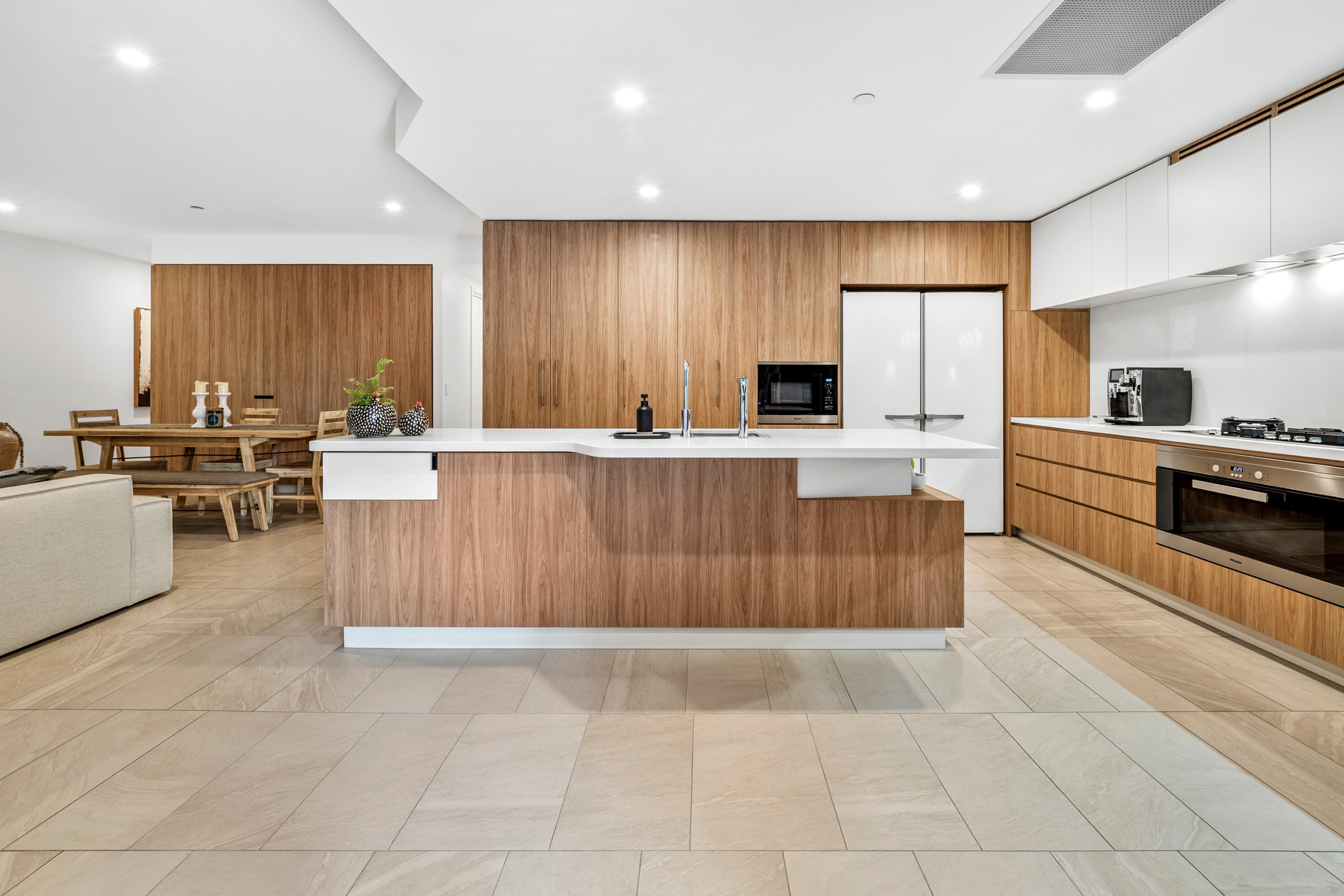 106/25 Shafston Avenue, Kangaroo Point, QLD 4169