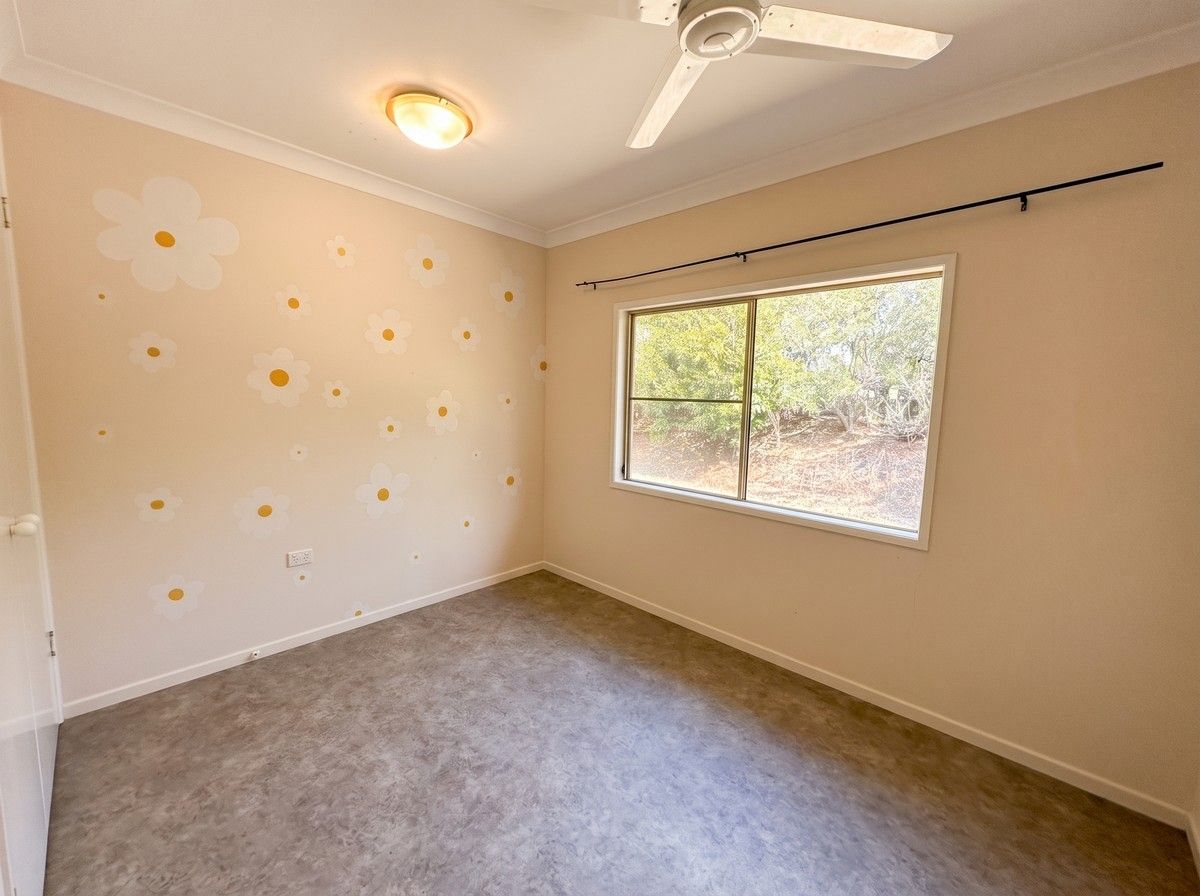 6 Lindgren Close — photo 20 of 30