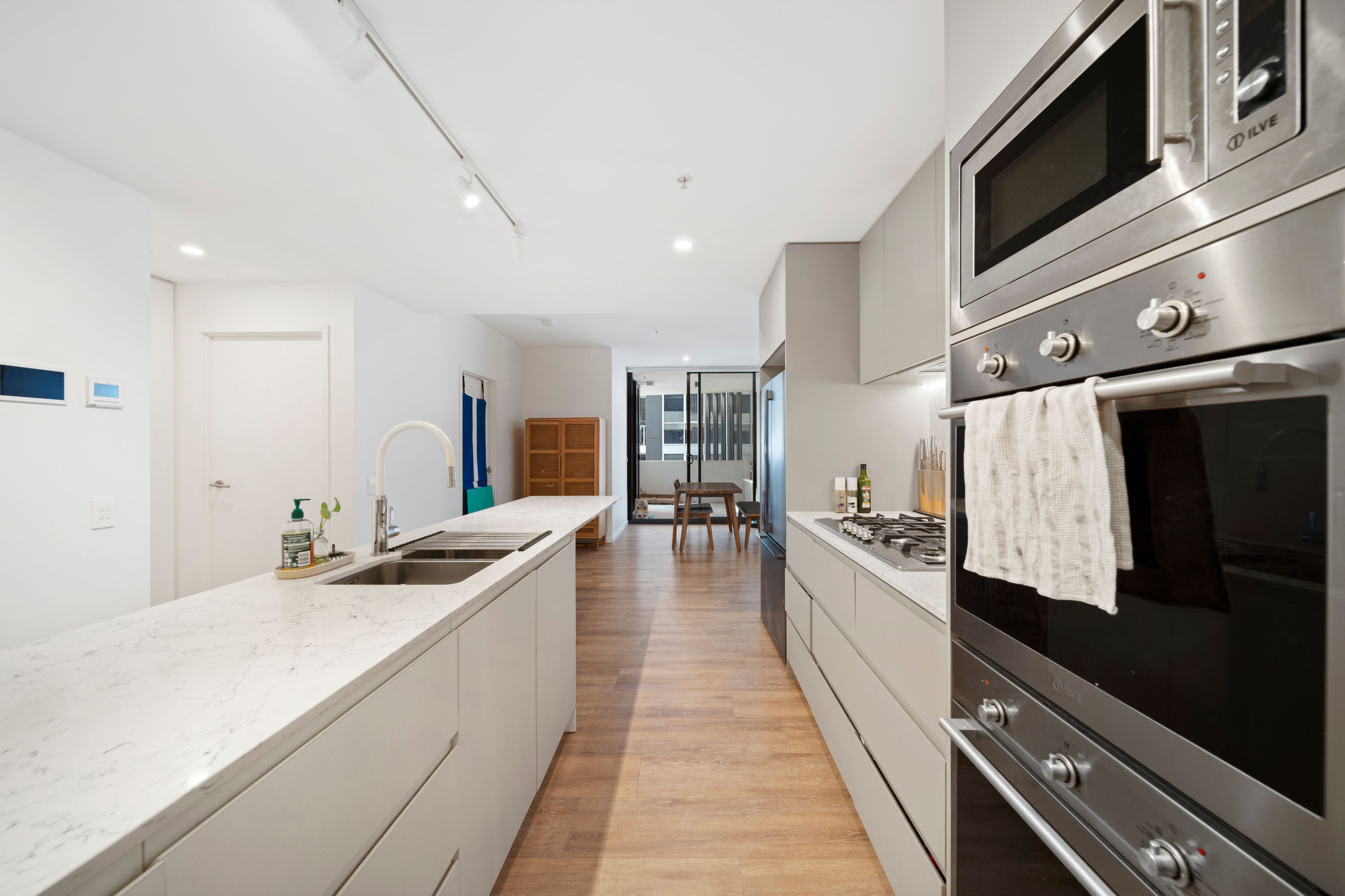 1211/14 Trafalgar Street, Woolloongabba, QLD 4102