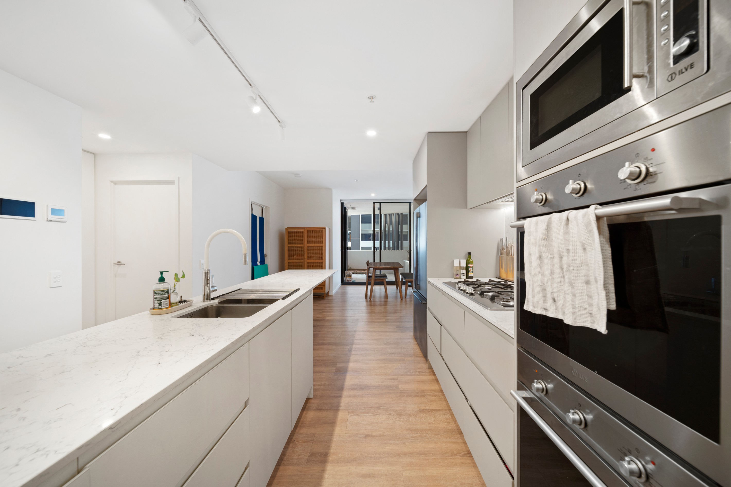 1211/14 Trafalgar Street, Woolloongabba, QLD 4102