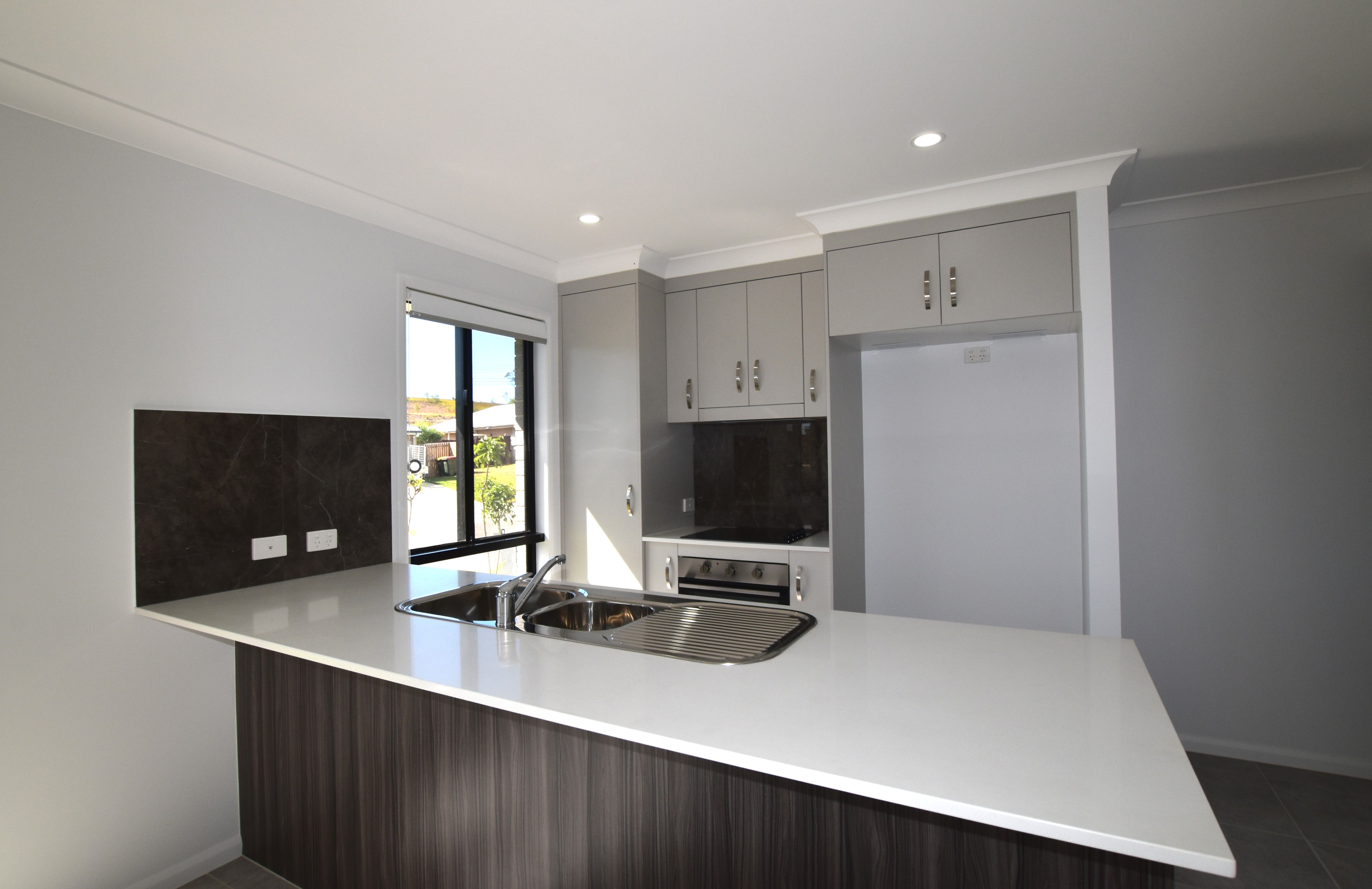 1 Oystercatcher Road, Kirkwood, QLD 4680