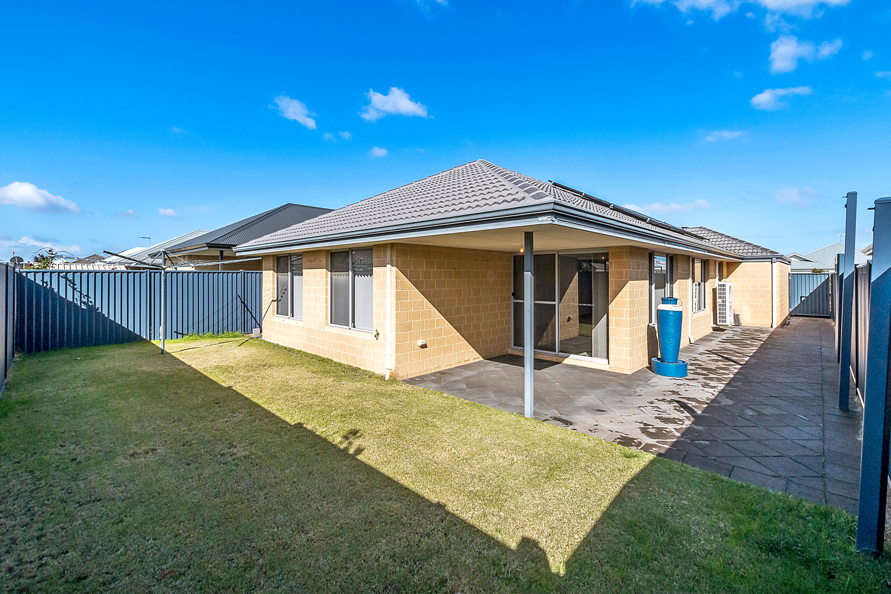 16 Navarino Terrace, Baldivis, WA 6171