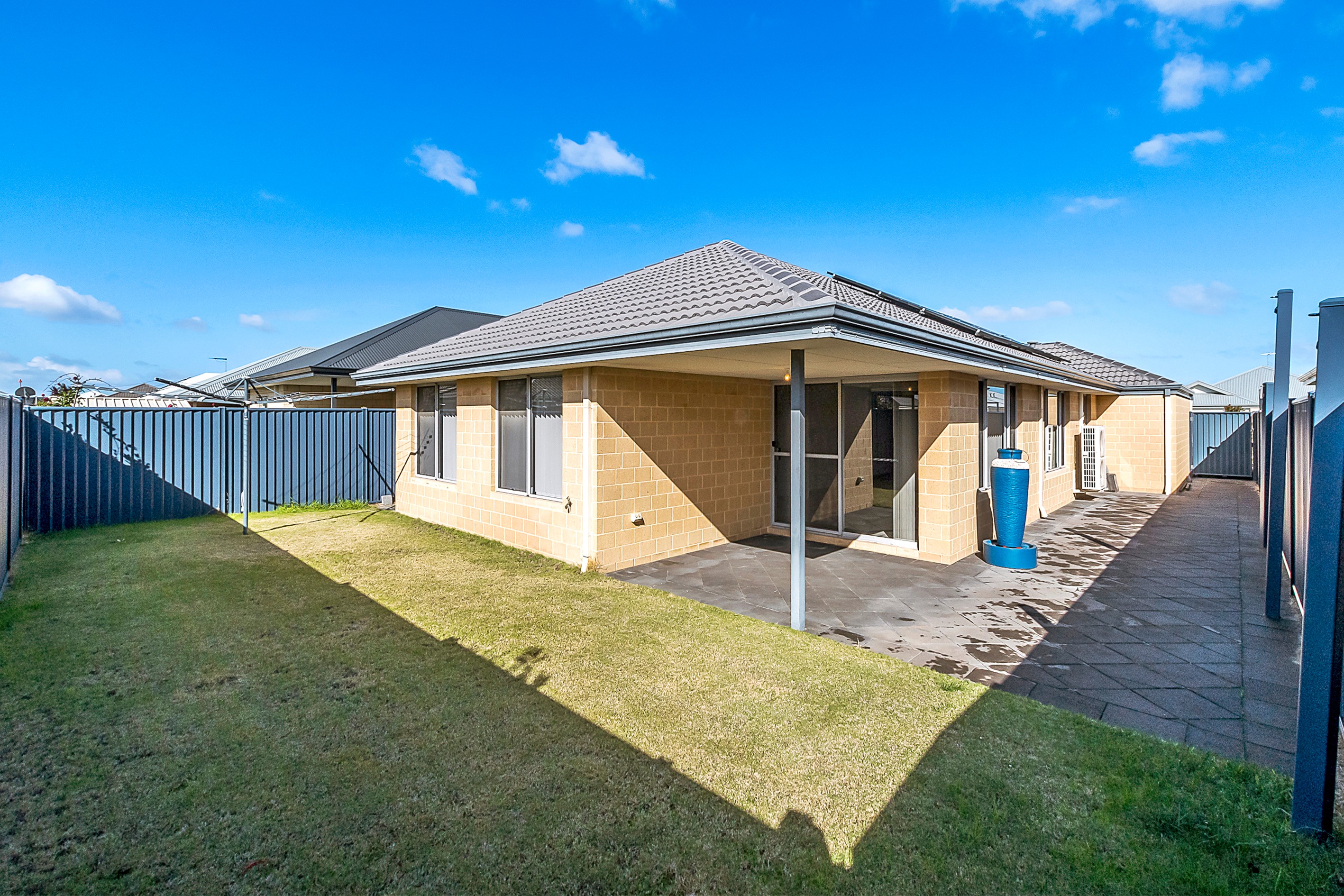 16 Navarino Terrace, Baldivis, WA 6171
