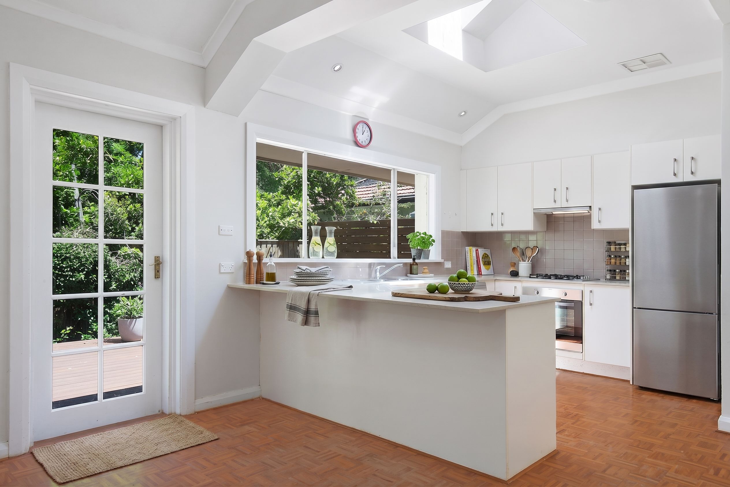 18 Eucalyptus Street, St Ives, NSW 2075