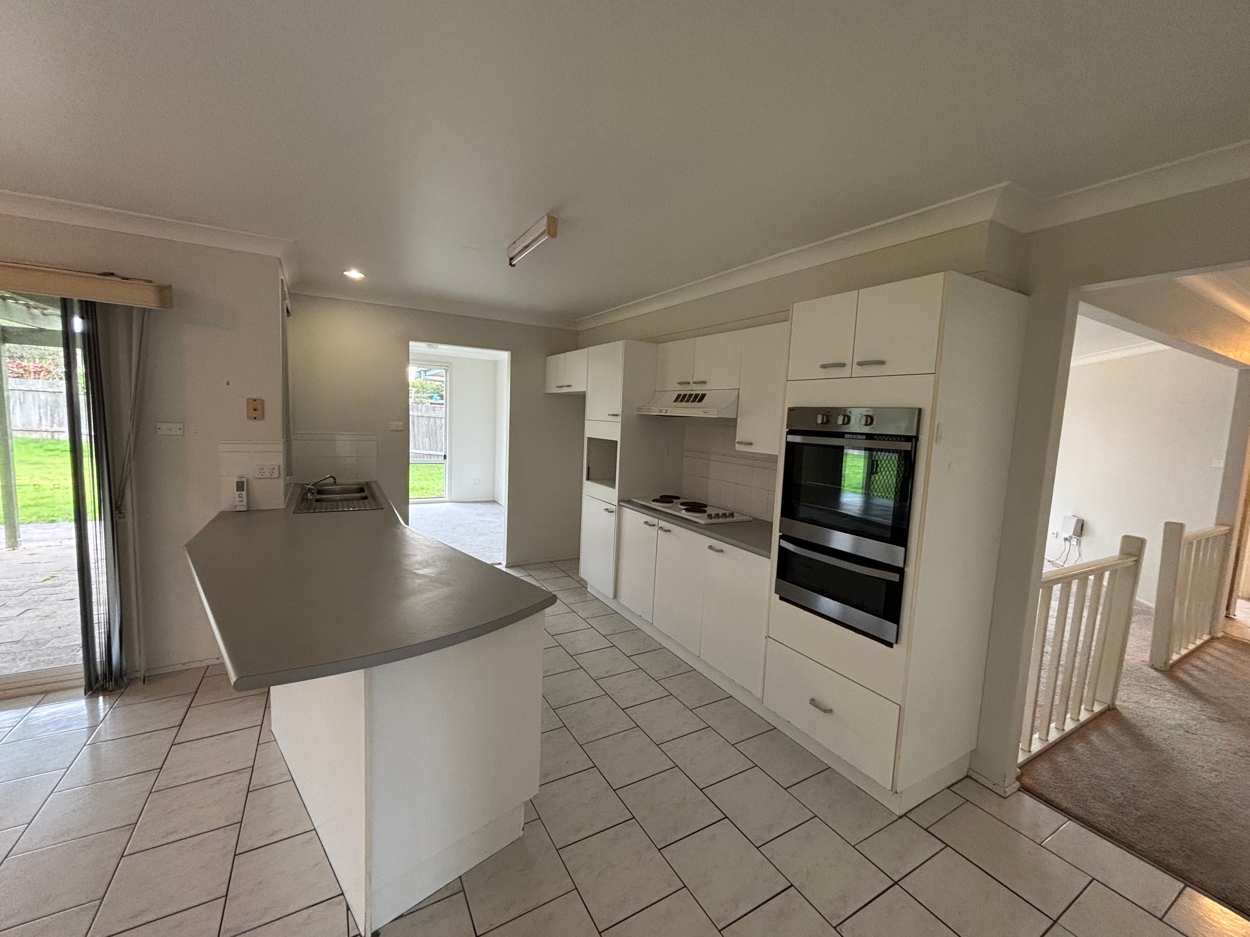 5 Centennial Court, Bomaderry, NSW 2541