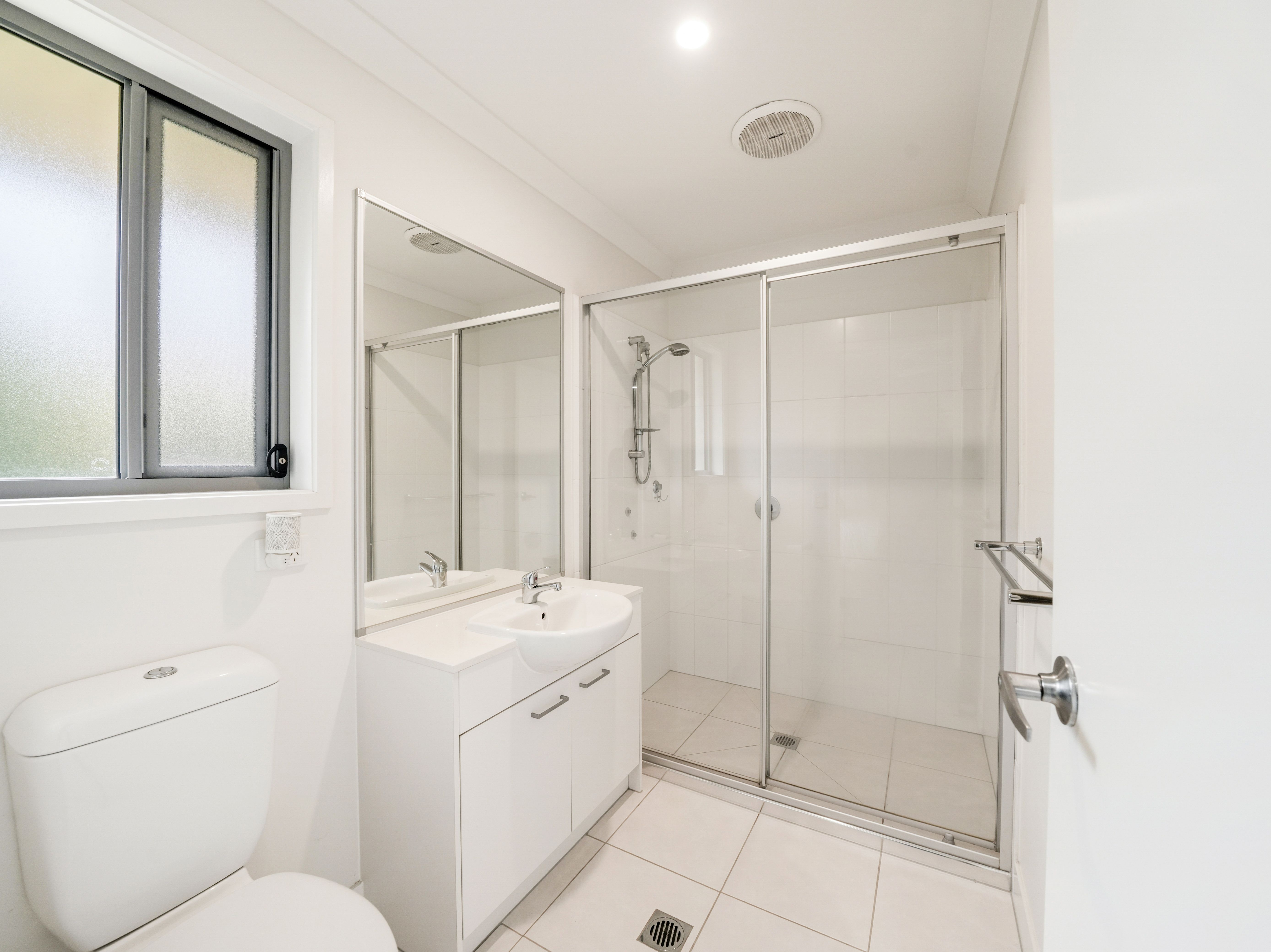 54 Emerald Street — photo 10 of 25