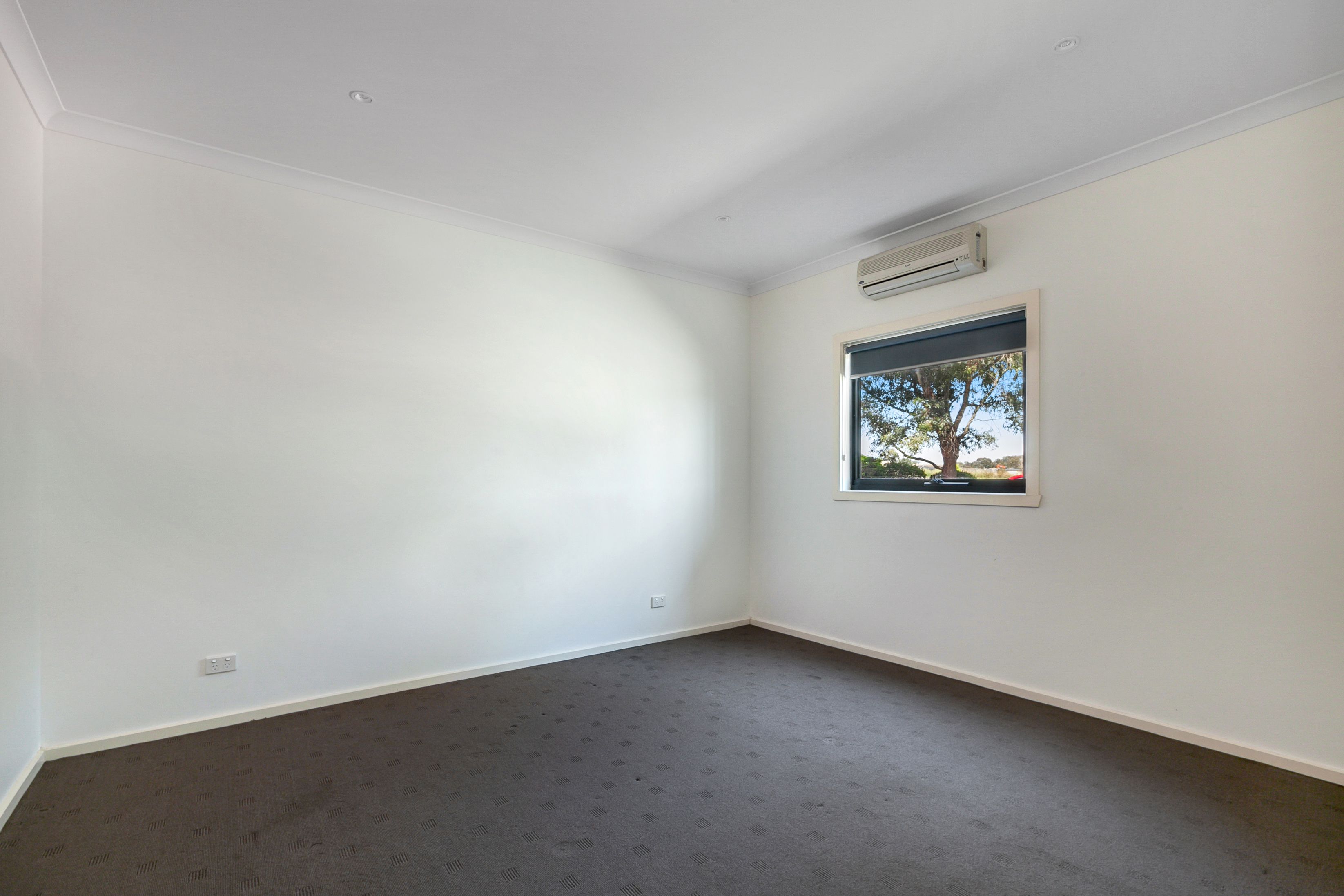 2/960 Plenty Road, South Morang, VIC 3752
