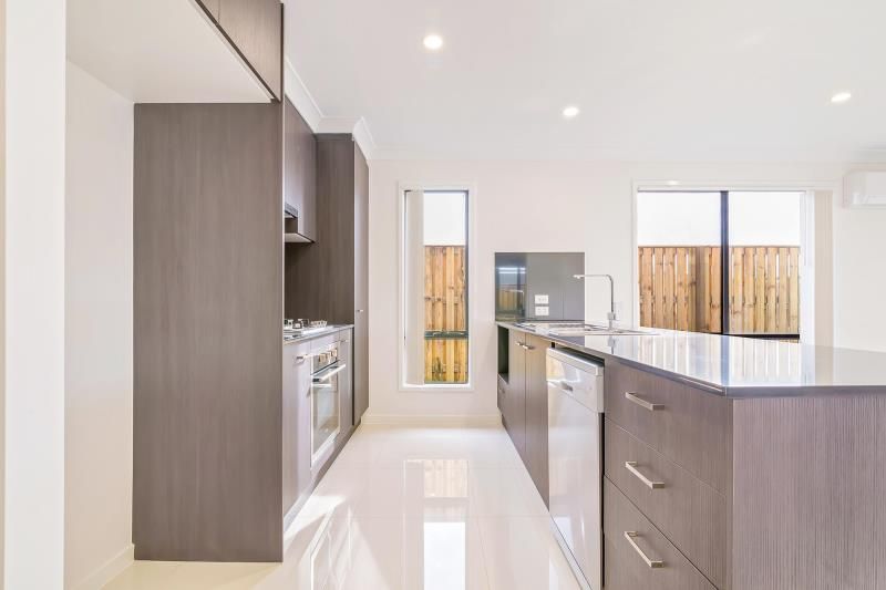 71 Hill Drive, Pimpama, QLD 4209