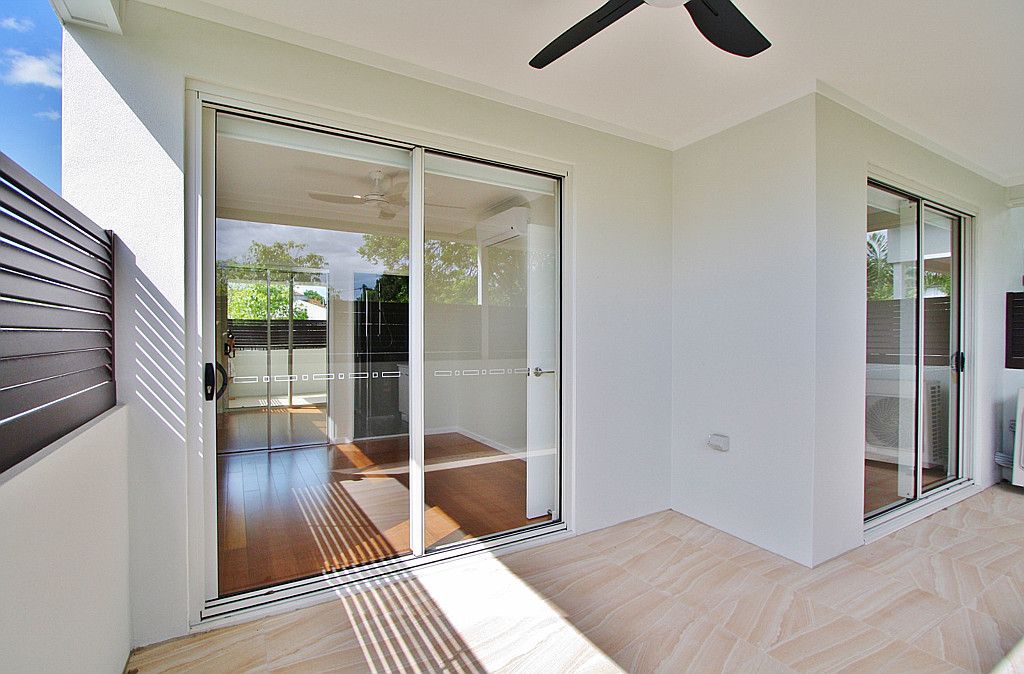 1/847 Logan Road, Holland Park West, QLD 4121