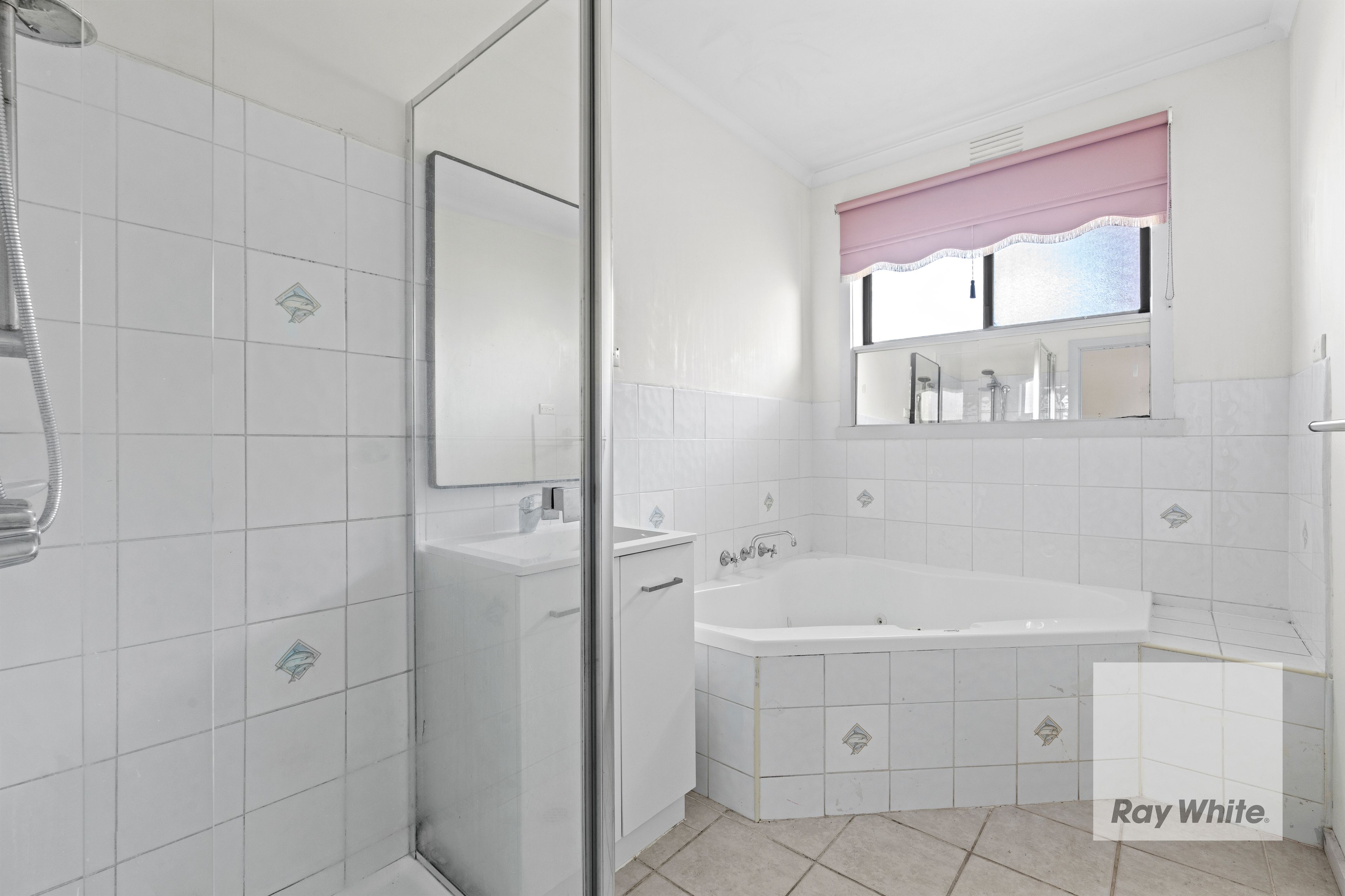 48 Taunton Drive — photo 7 of 12