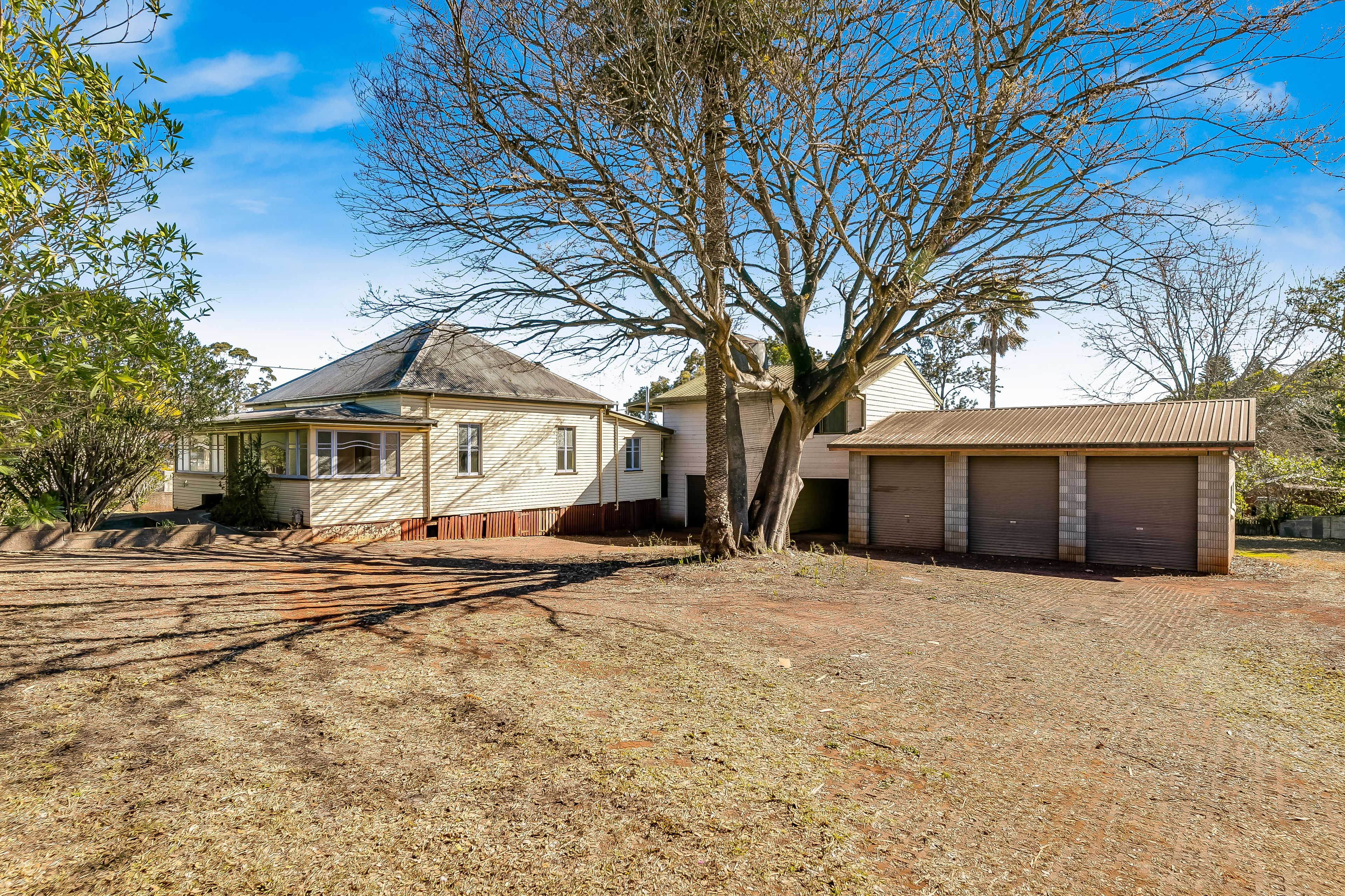 4 Hopkins Street, South Toowoomba, QLD 4350