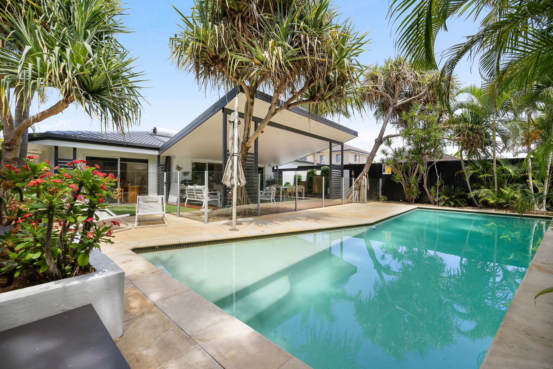 83 Amalfi Drive, Isle Of Capri, QLD 4217 - Sold House - Ray White Malan ...