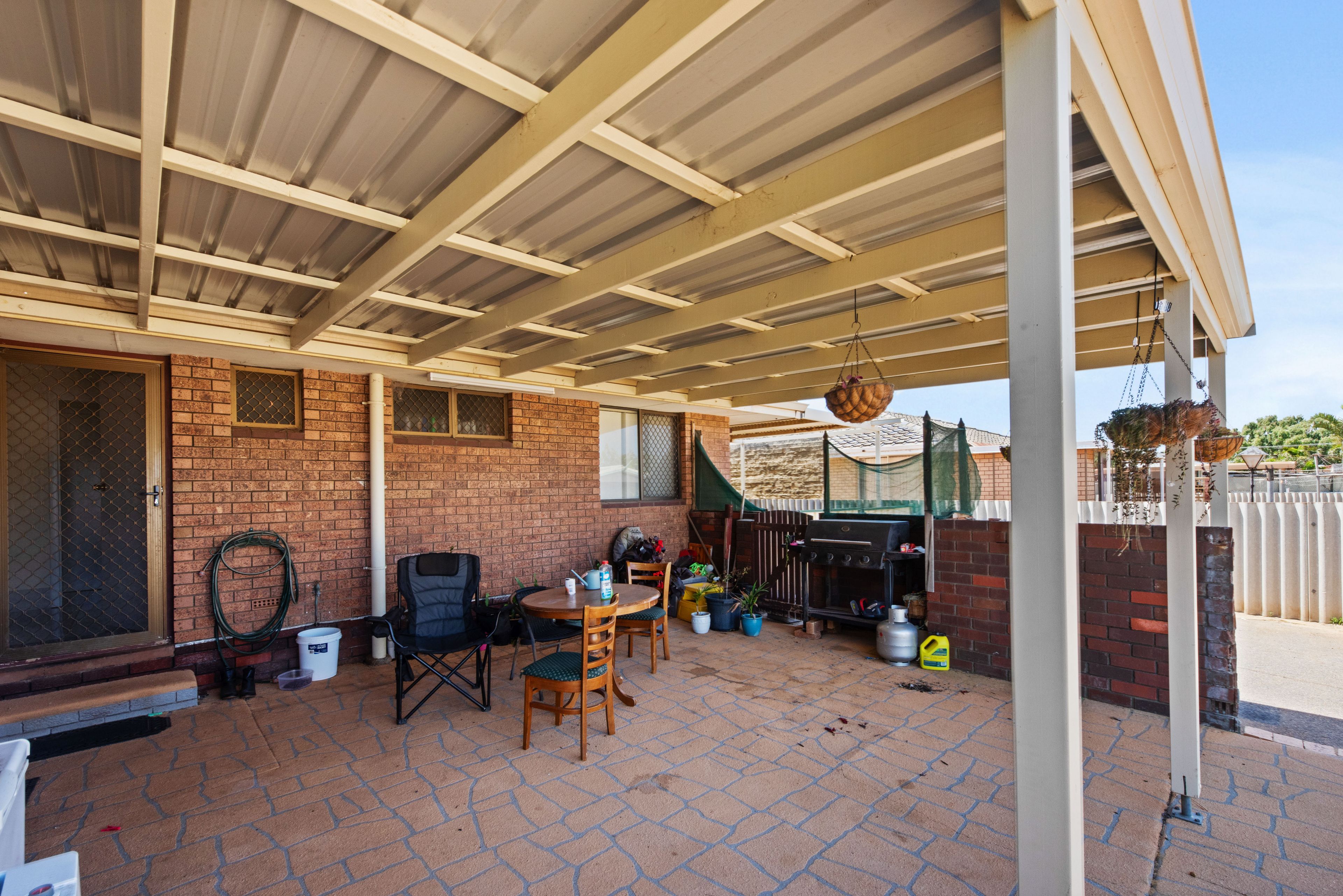 11 Osborne Street — photo 12 of 20