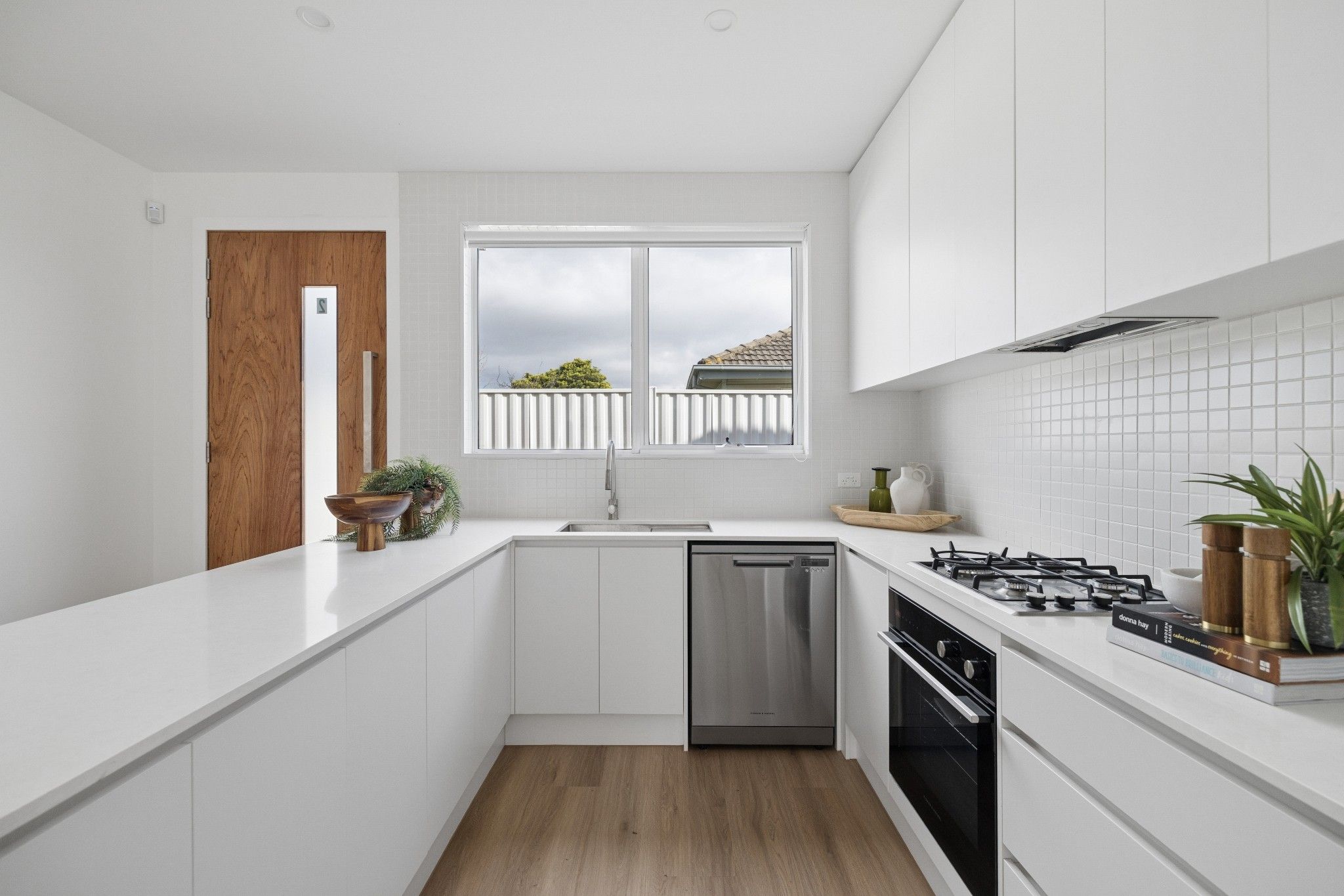 2/43 Dumbarton Street — photo 6 of 17