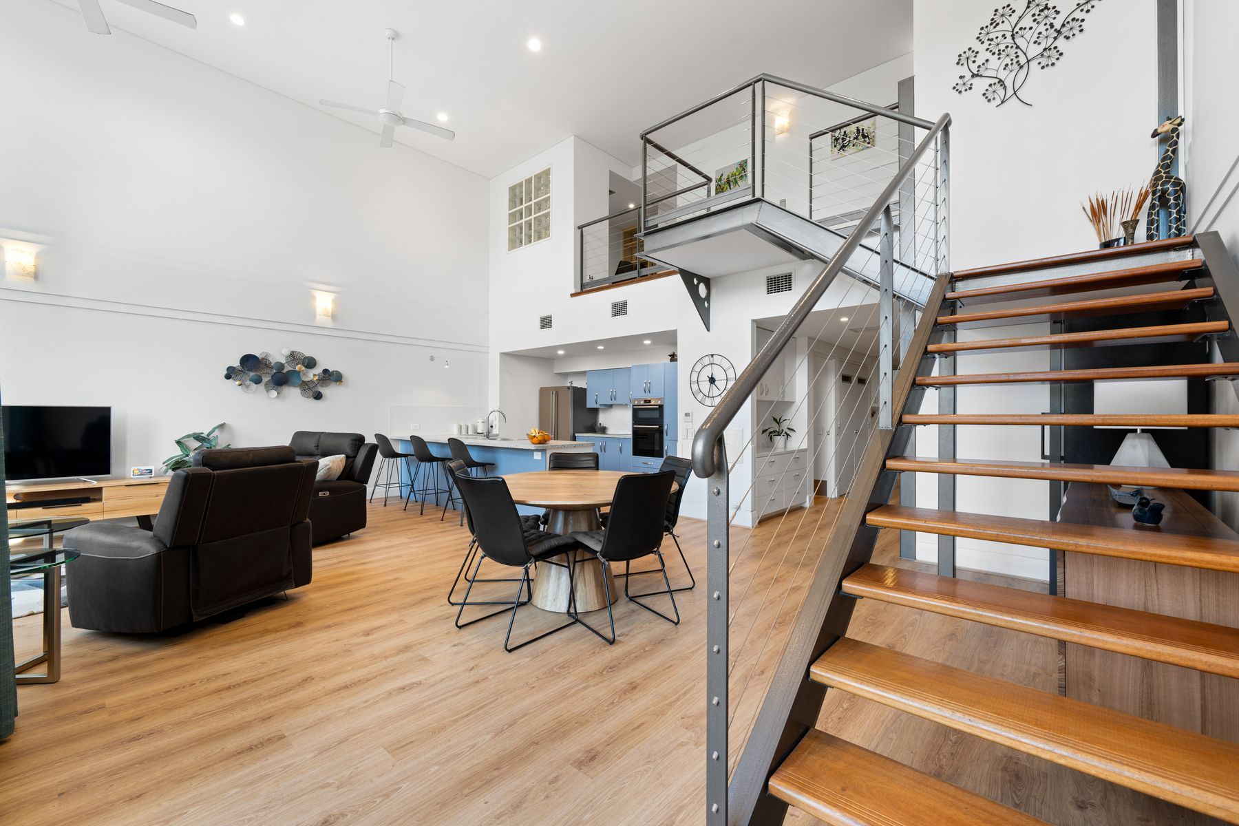 2/237 Wakefield Street — photo 3 of 28