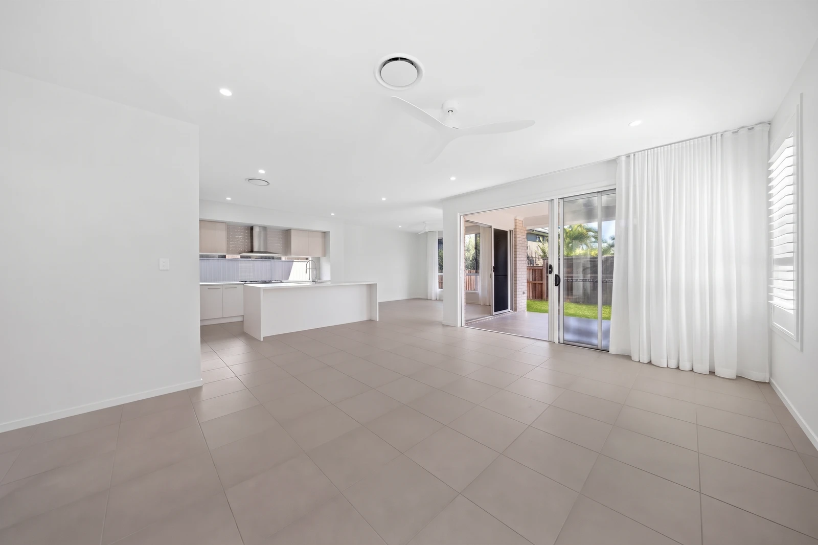 14 Lochern Place, Upper Kedron, QLD 4055