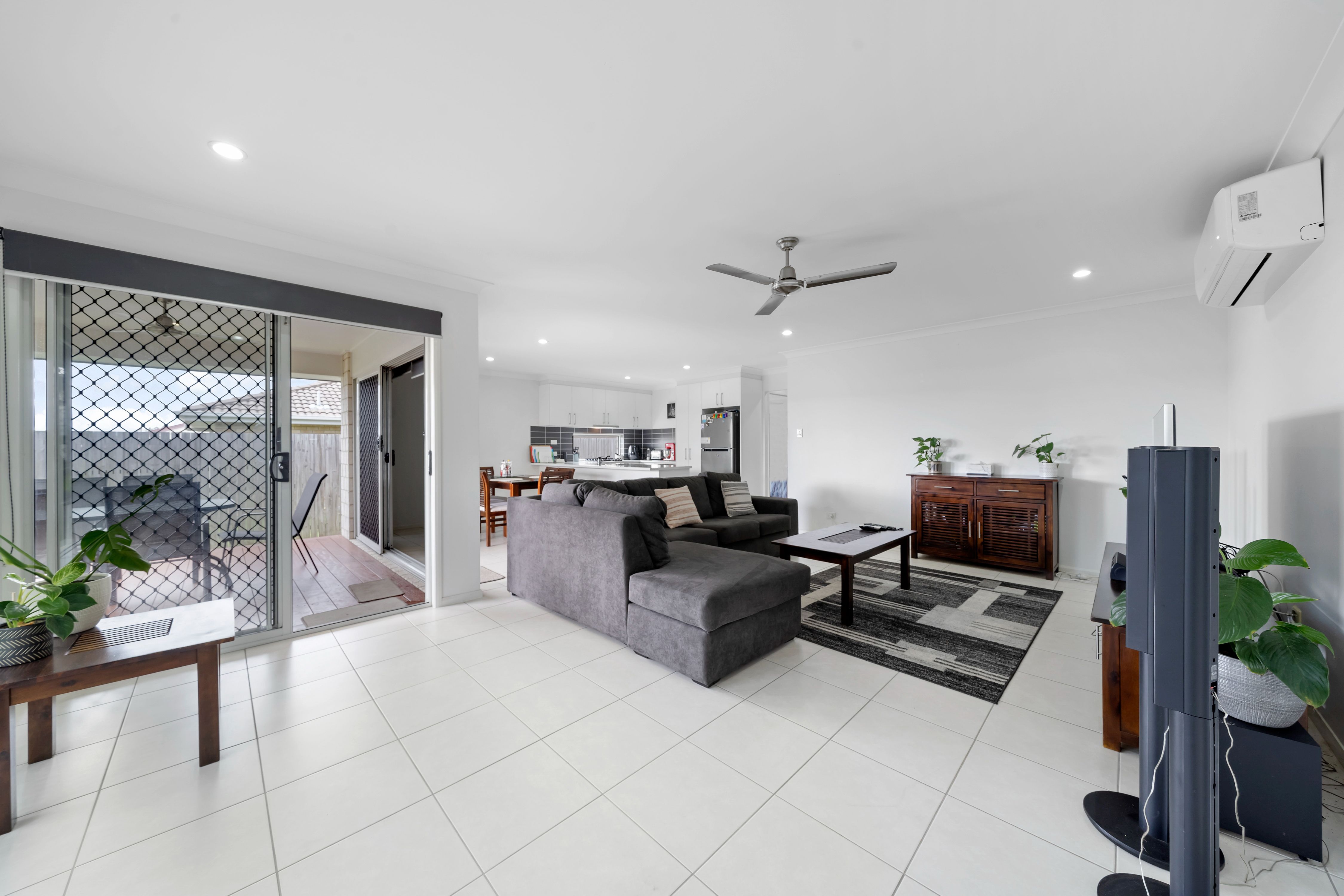 15 Sunstone Court, Logan Reserve, QLD 4133