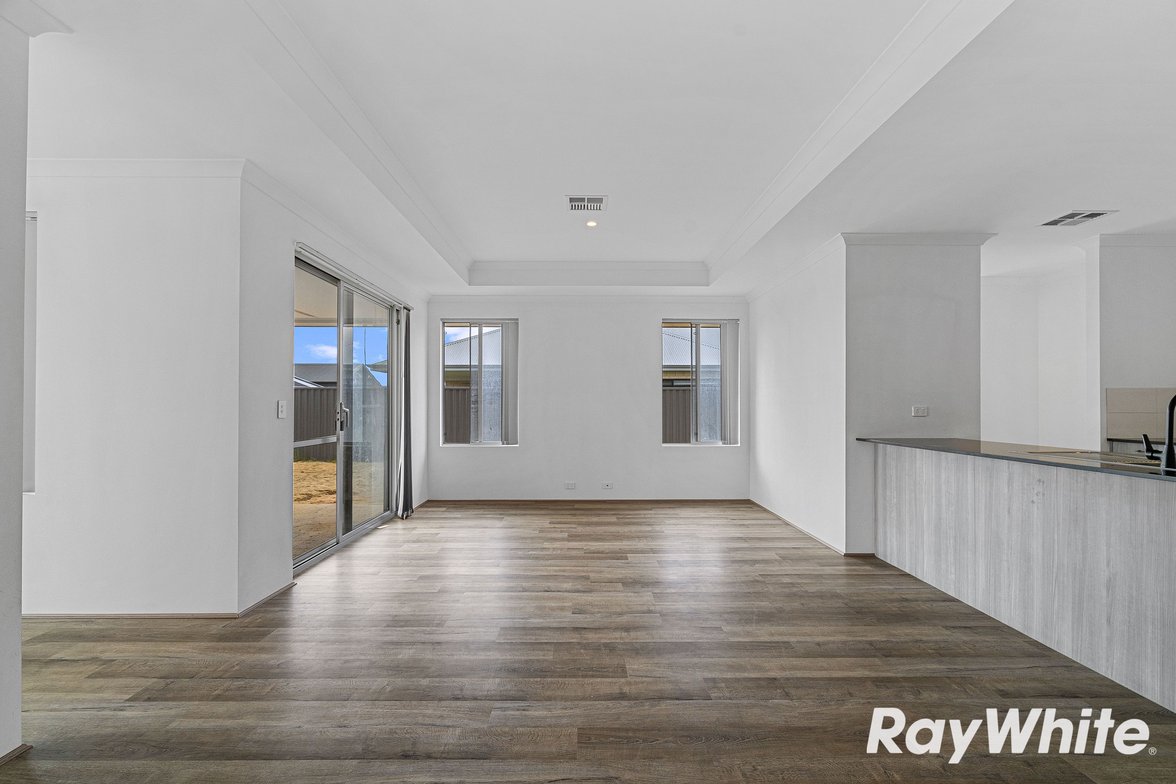 11 Goldwyer Way — photo 6 of 18