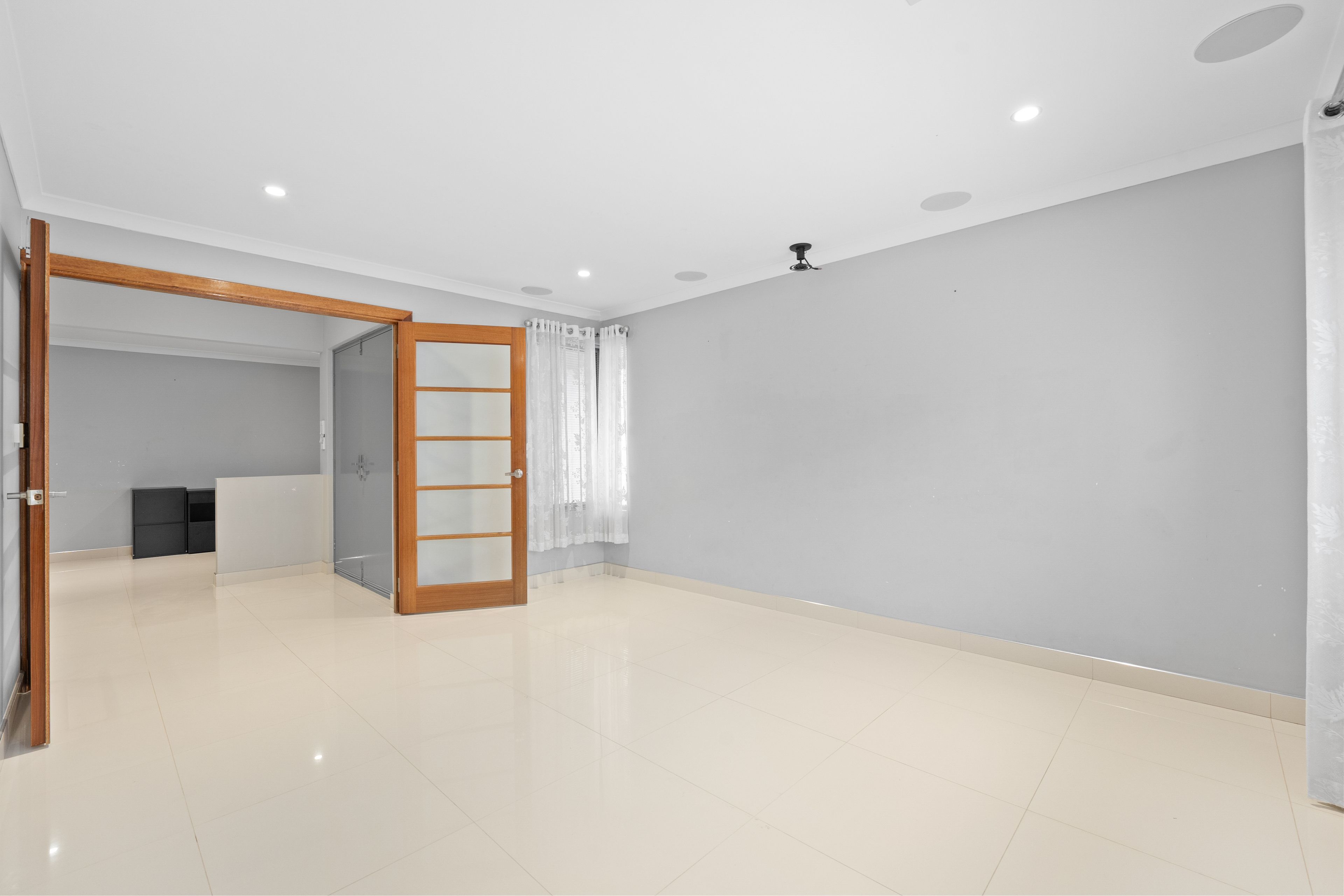 10 Sahara Drive — photo 4 of 30