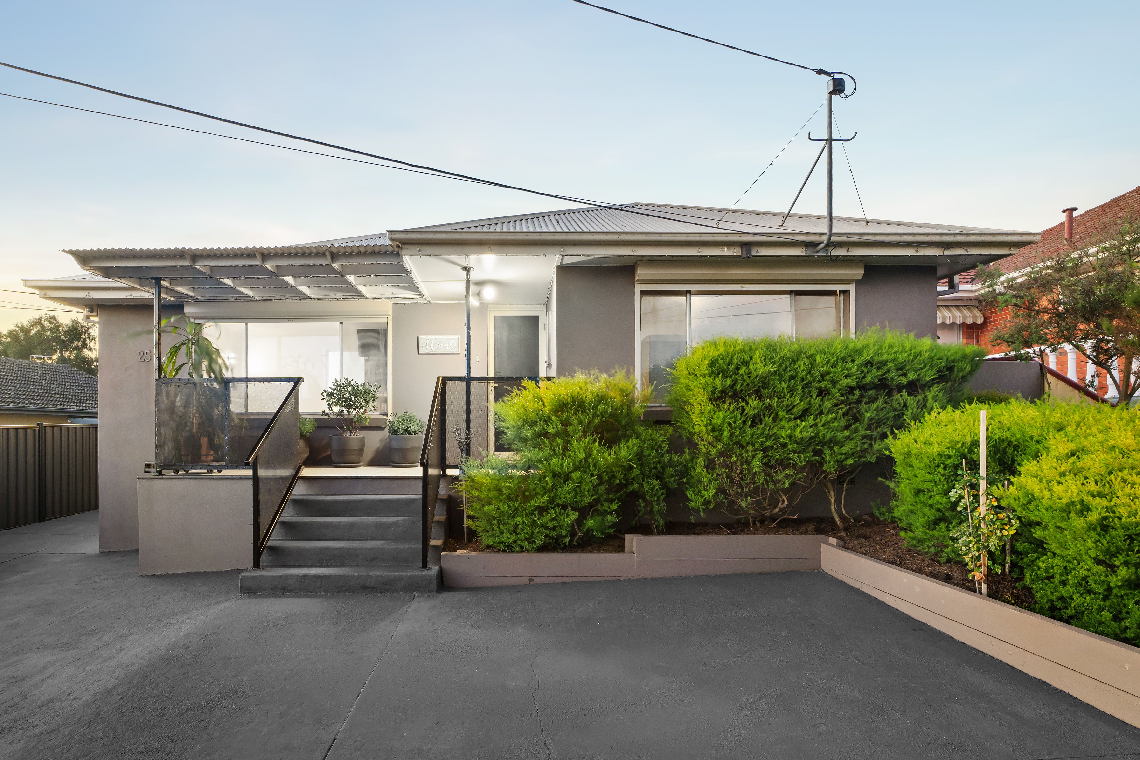 25 Glencannon Crescent, Clayton South, VIC 3169