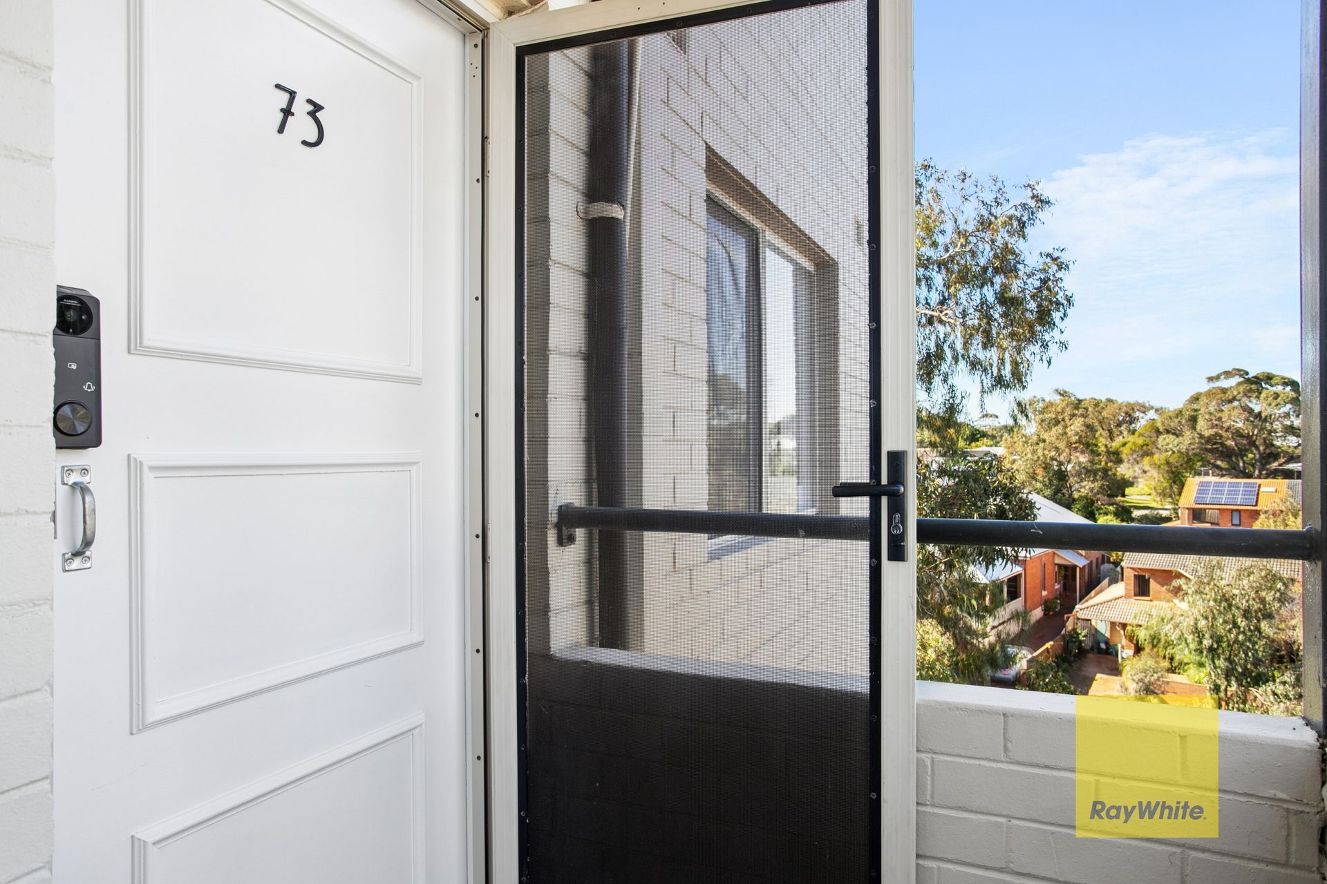 73/34 Davies Road, Claremont, WA 6010