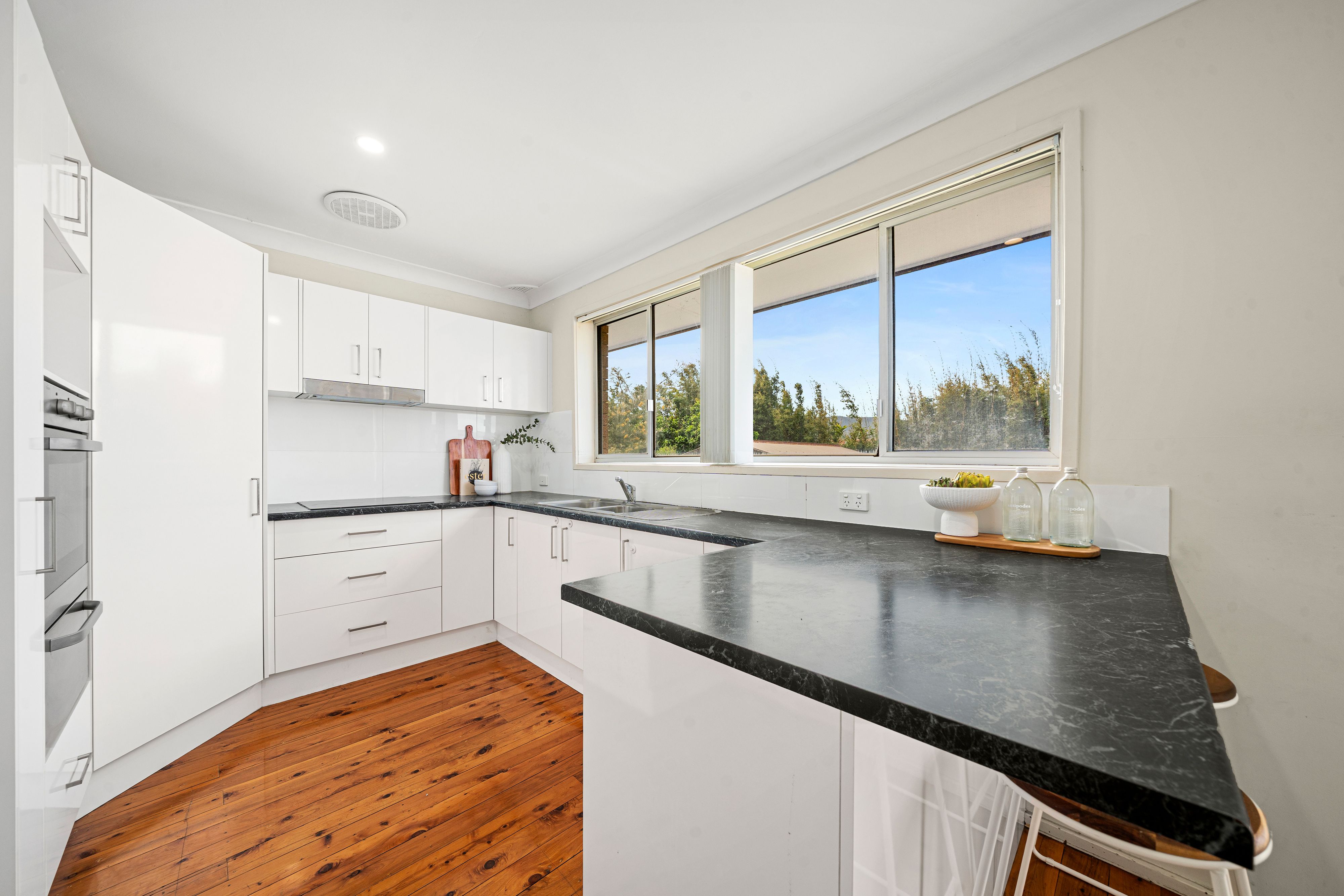 20 Cobblers Avenue — photo 4 of 9
