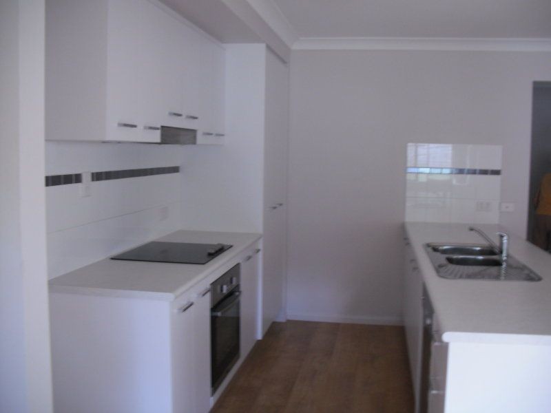 6 Heuer Close, Goodna, QLD 4300