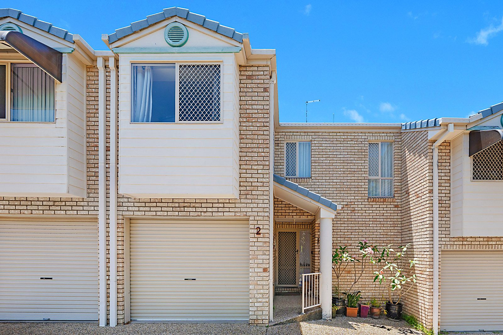 2/15 Mcnaughton Street, Redcliffe, QLD 4020