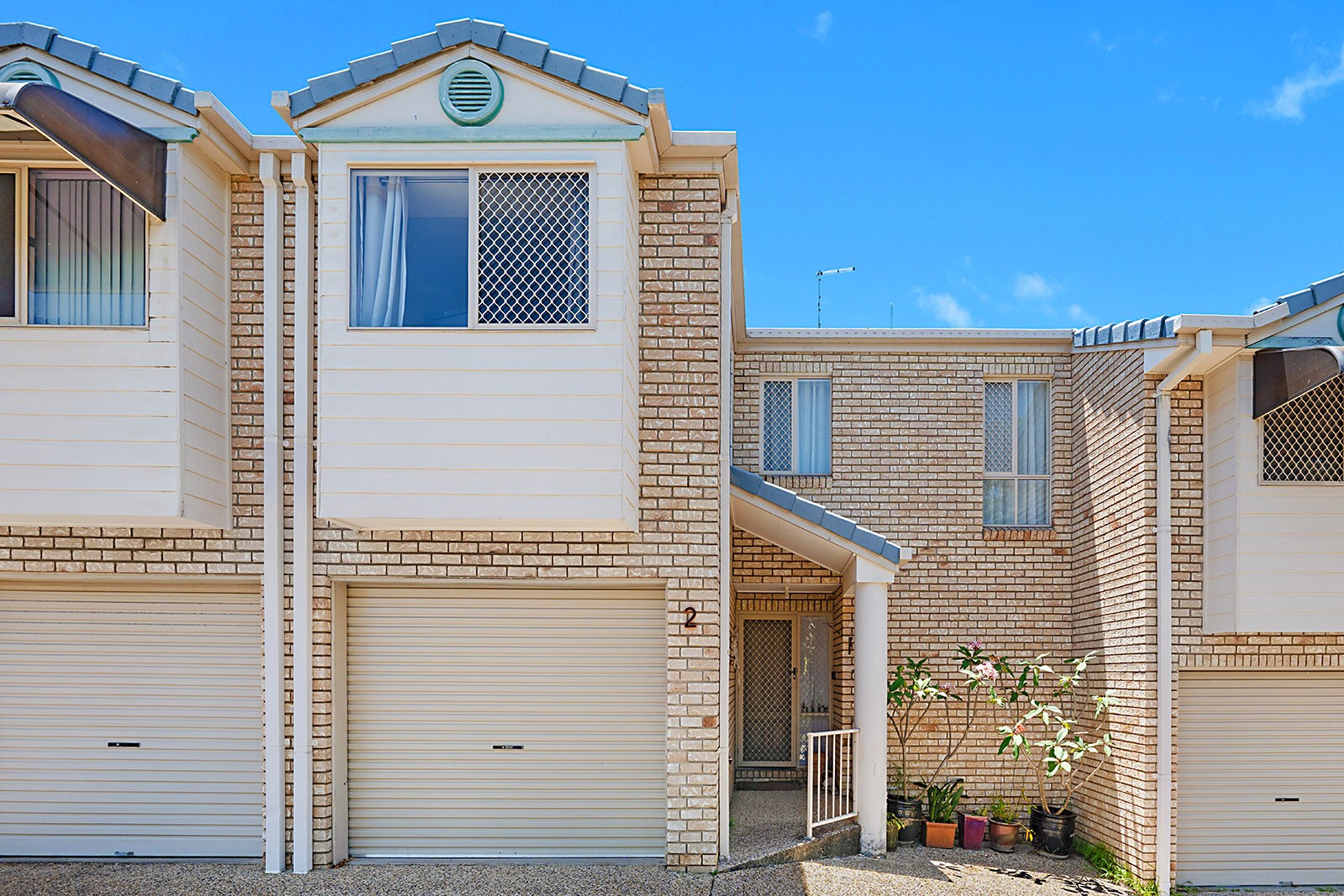 2/15 Mcnaughton Street, Redcliffe, QLD 4020