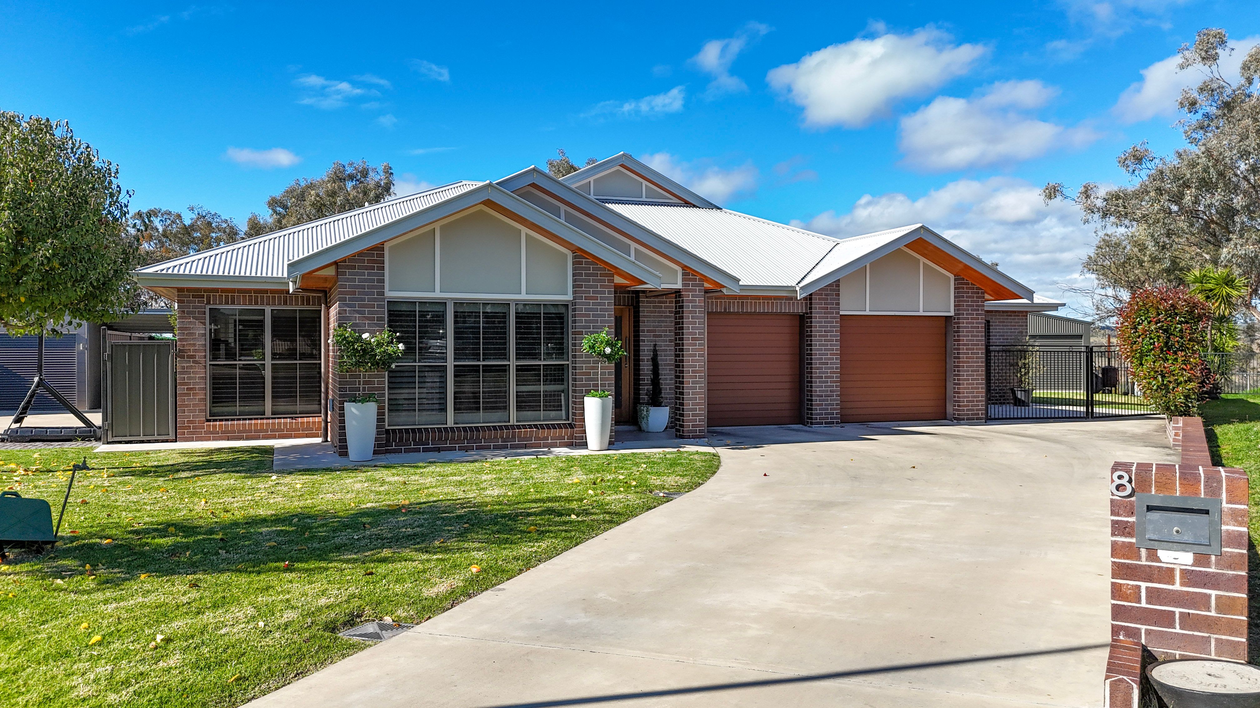 8 Box Tree Place, Inverell NSW 2360