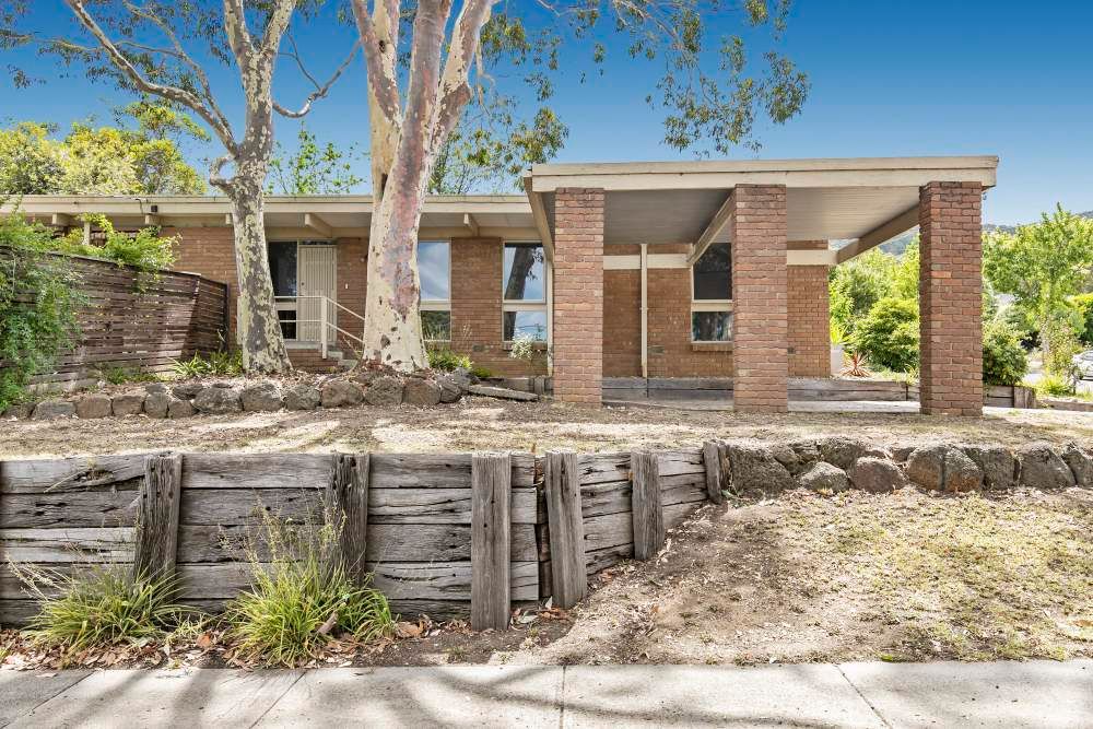 33 Alexander Crescent, Ferntree Gully, VIC 3156