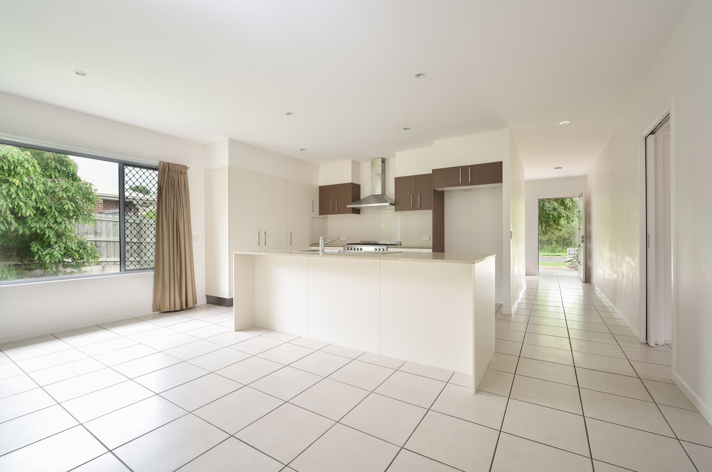 11 Telopea Place, Kirkwood, QLD 4680