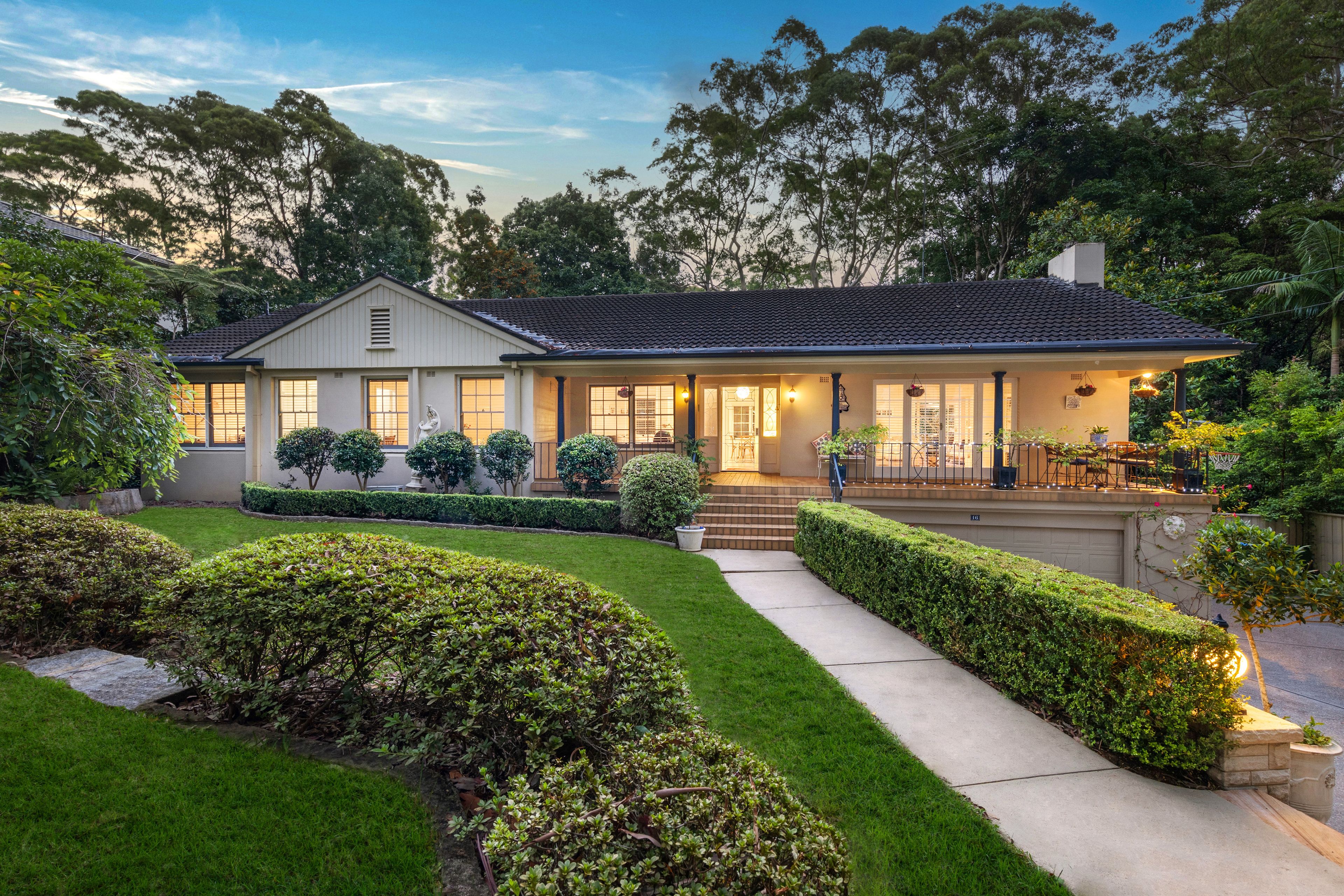 16 Amaroo Avenue, Wahroonga, NSW 2076