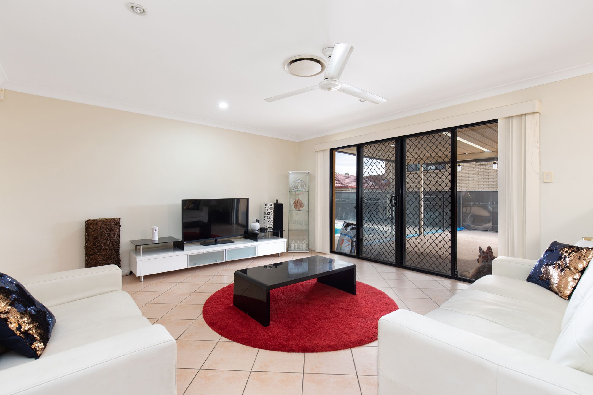 1 Ardennes Close, Mansfield, QLD 4122