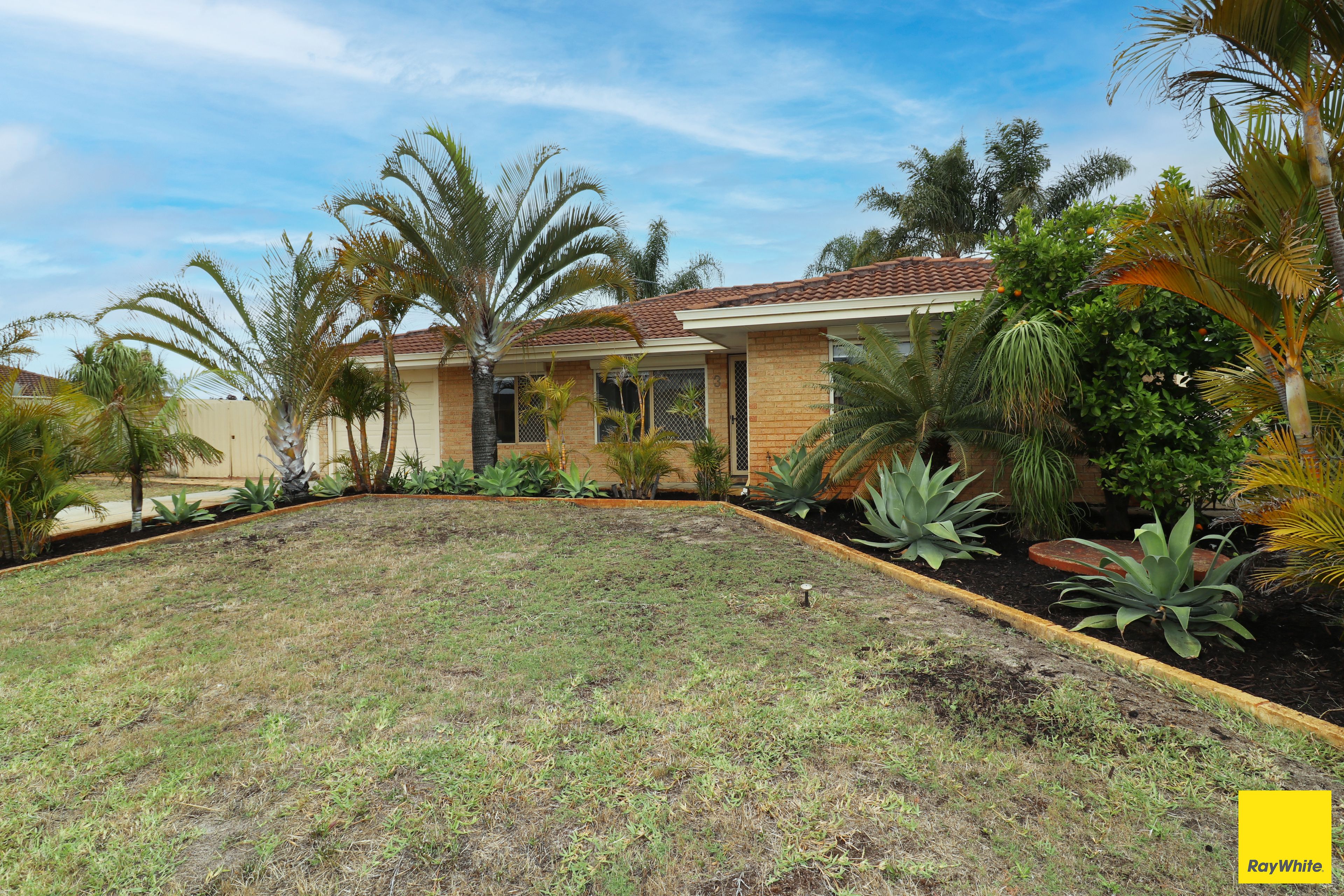 3 Cocos Grove, Kiara, WA 6054