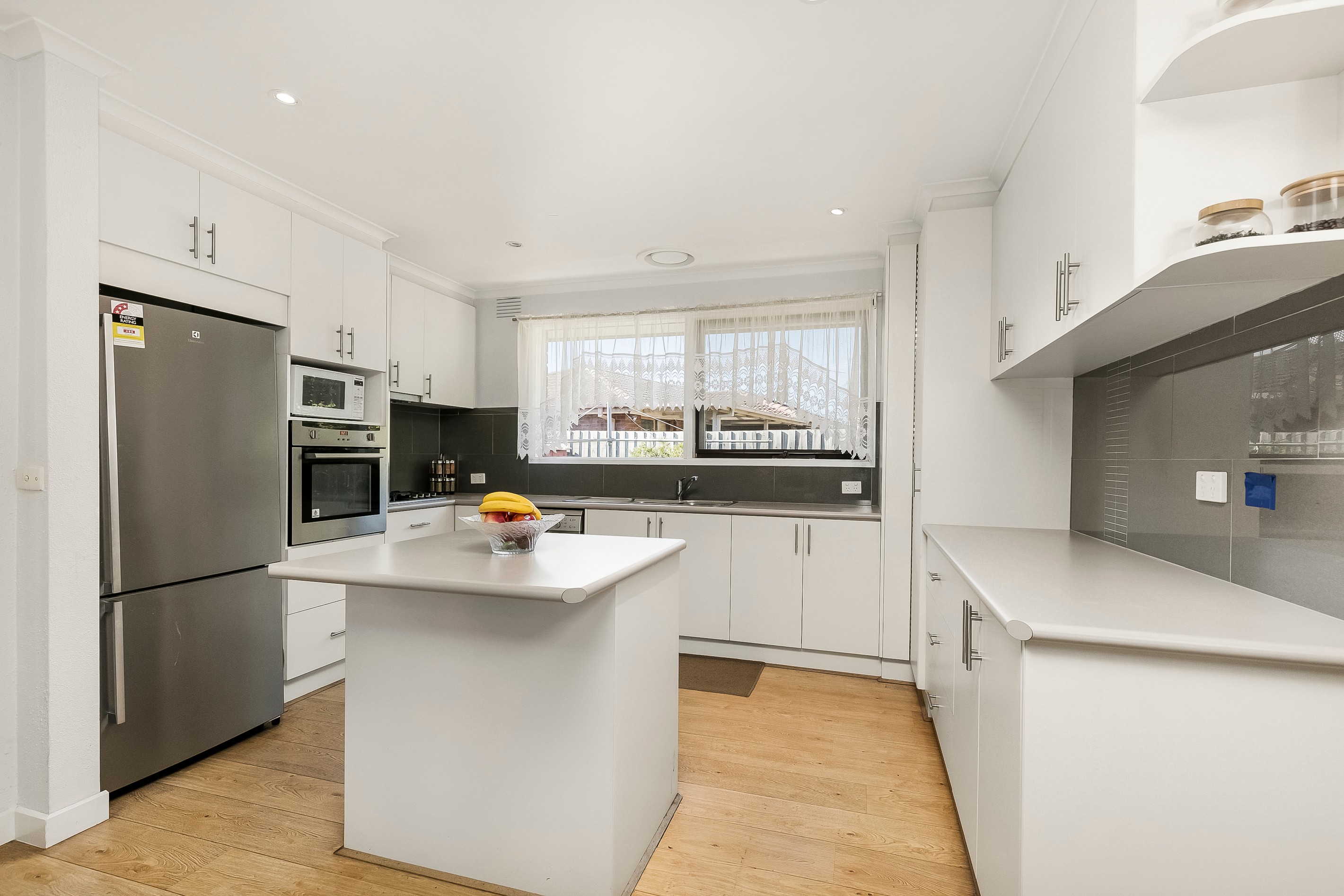 5 Loddon Court, Clayton South, VIC 3169